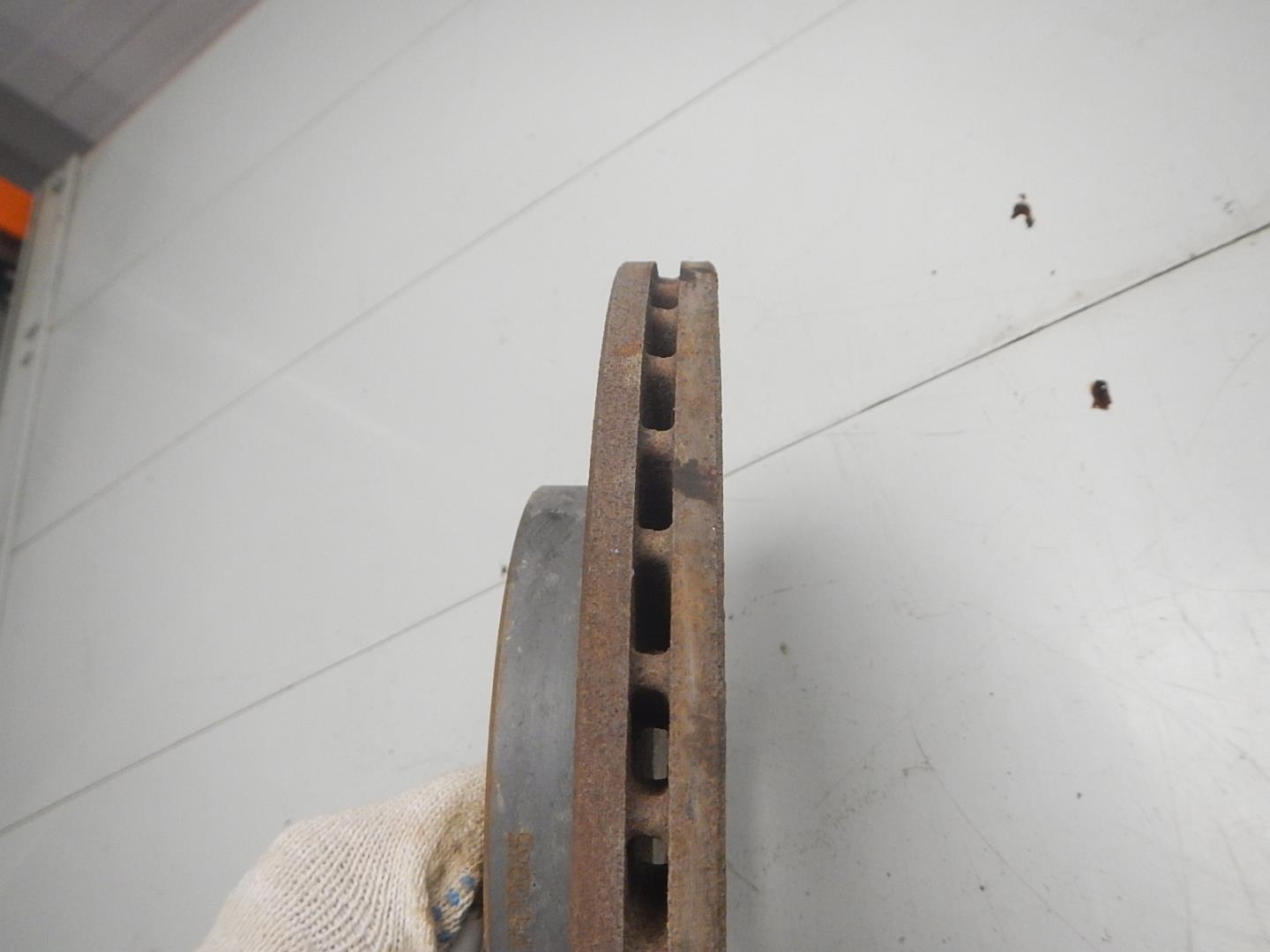 Диск тормозной передний вентилируемый