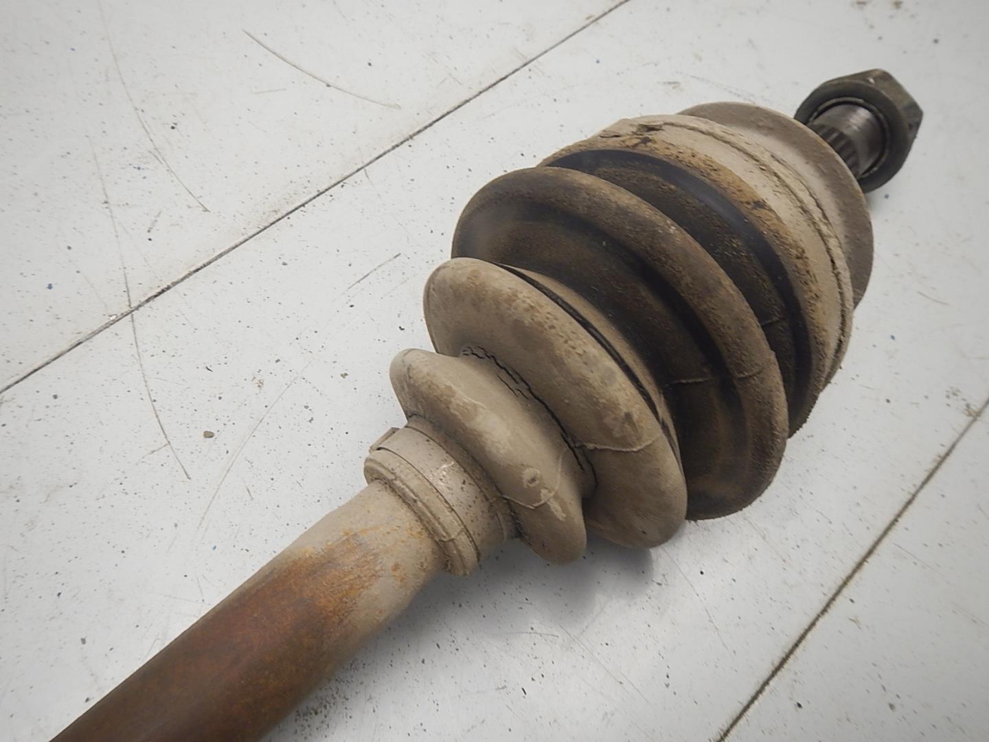 Полуось передняя правая