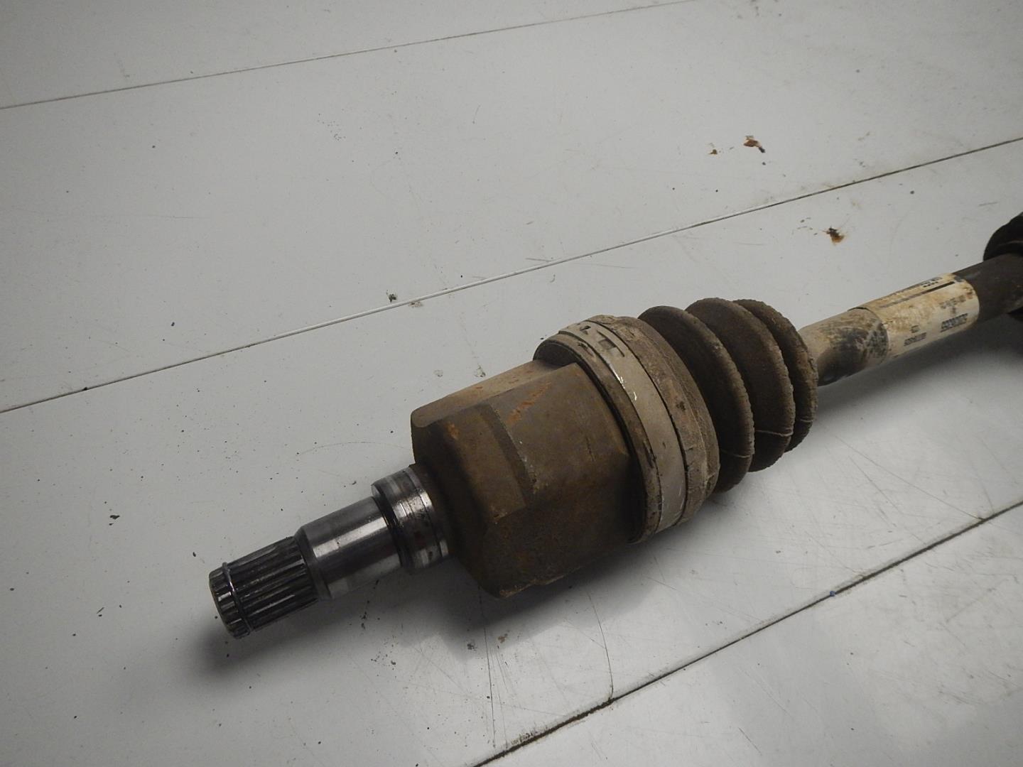 Полуось передняя правая