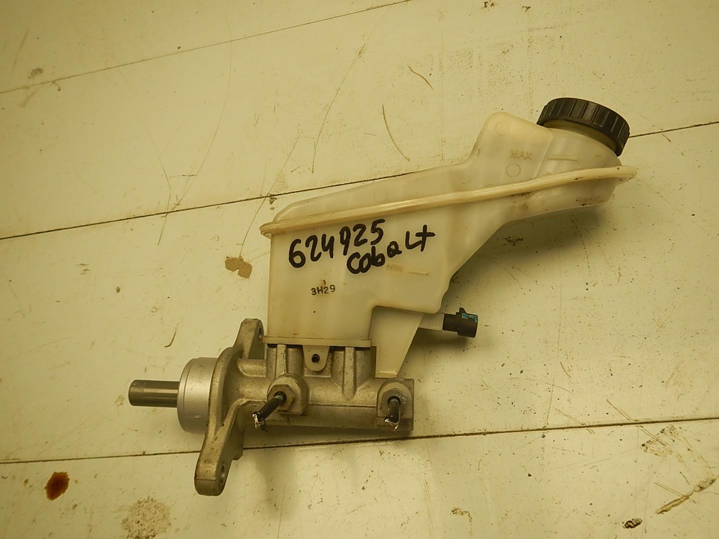 Цилиндр тормозной главный