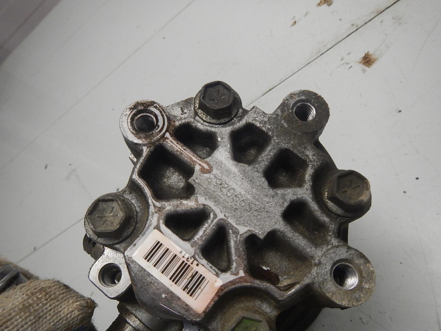 Насос ГУР (гидроусилитель руля)