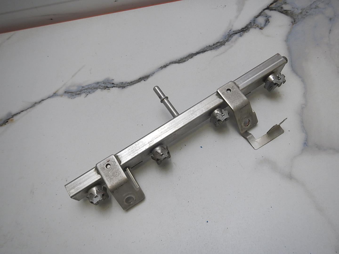 Рейка топливная (рампа)