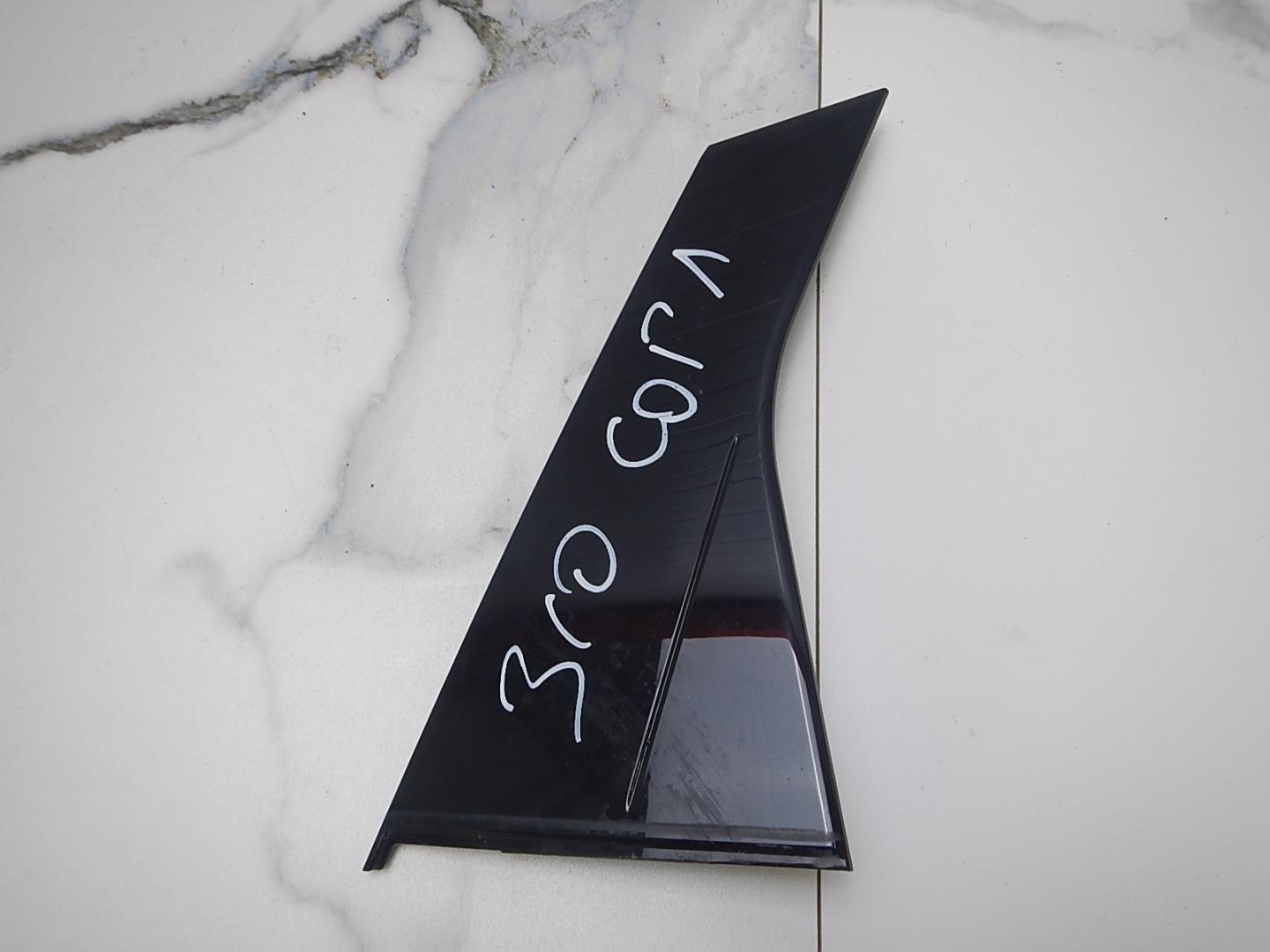 Накладка двери задней правой