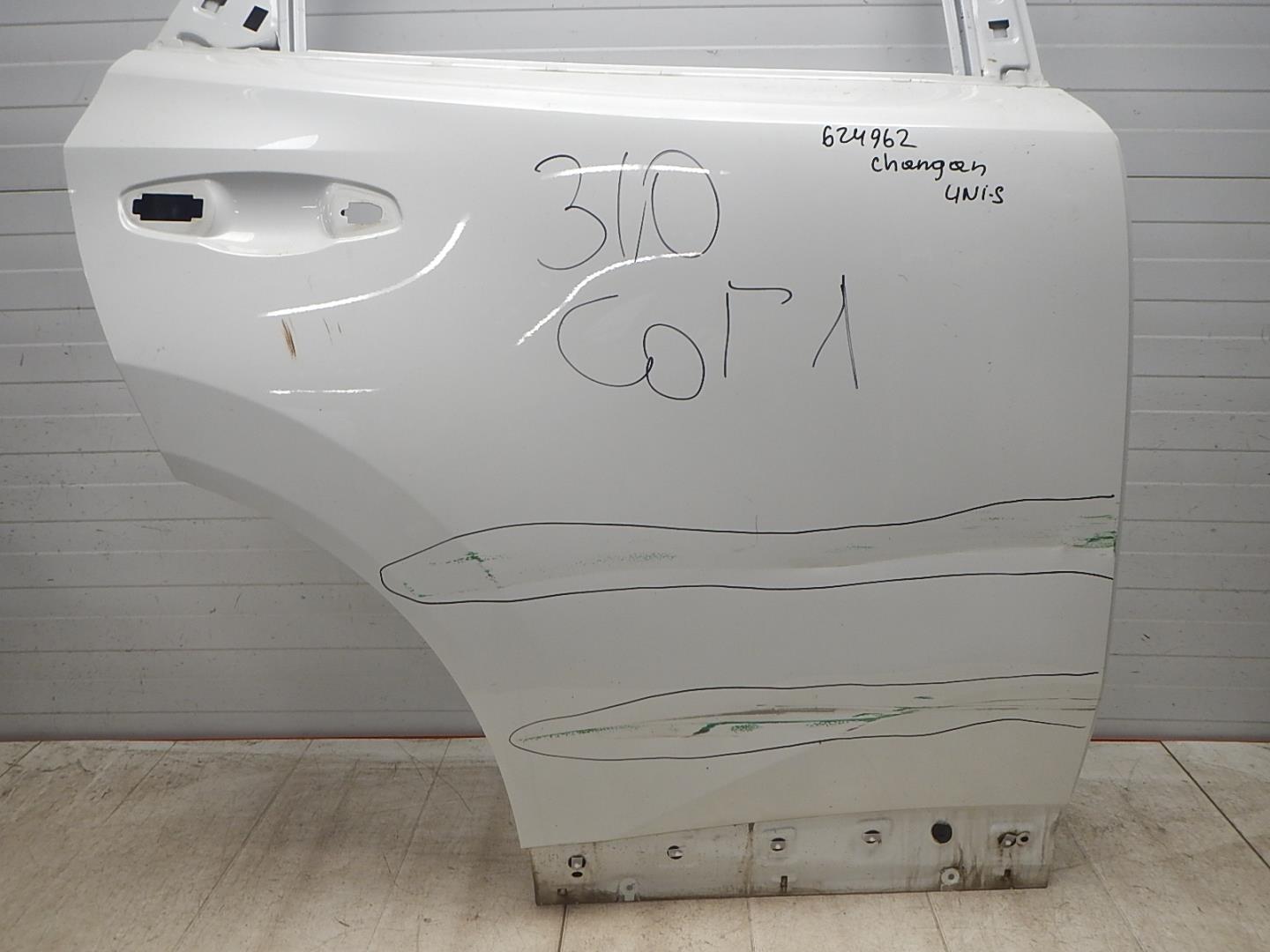 Дверь задняя правая