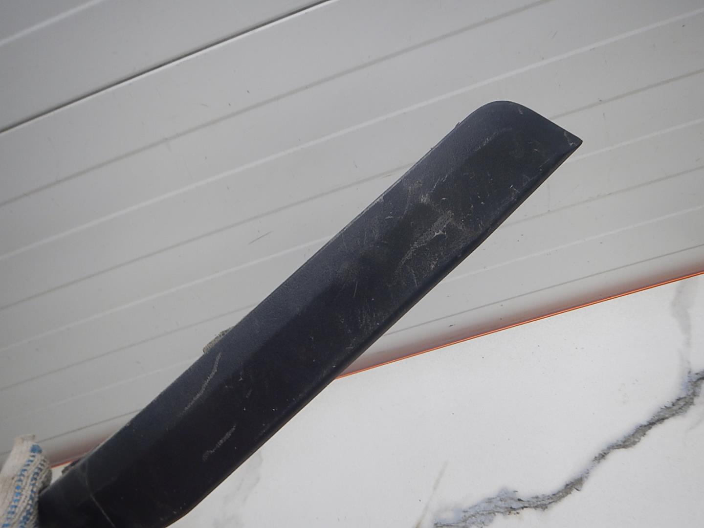 Молдинг заднего бампера