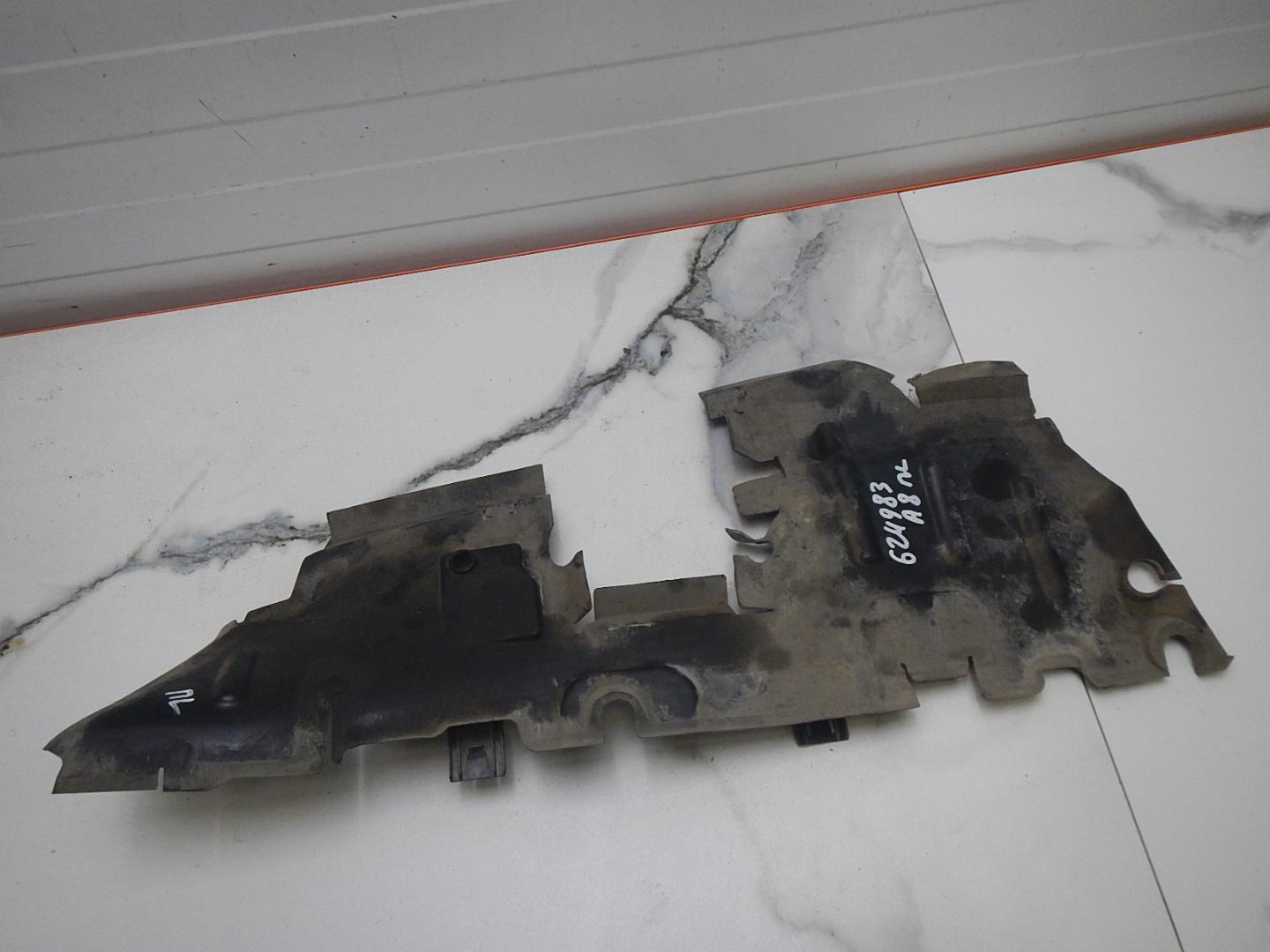 Воздуховод радиатора левый