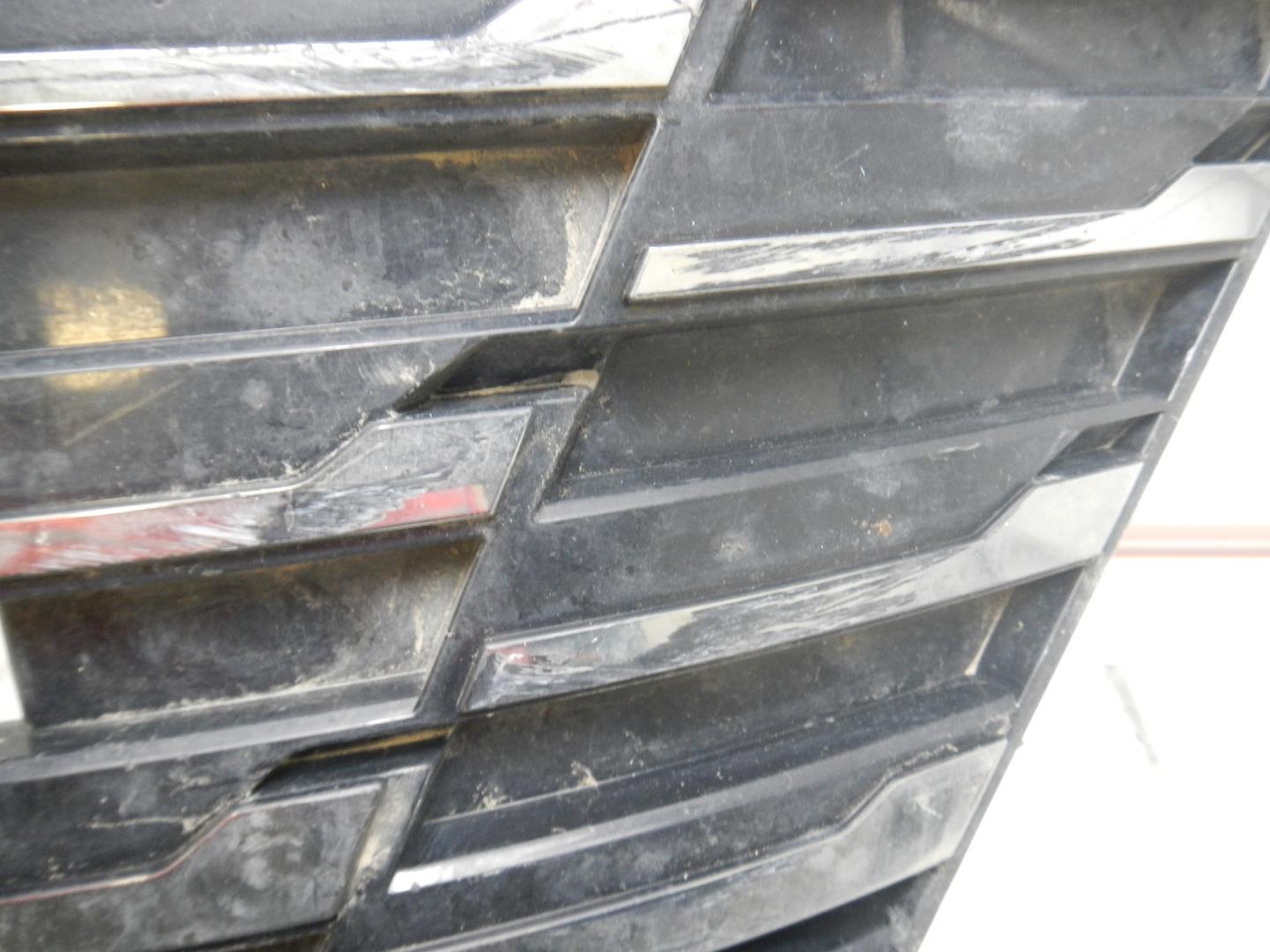 Решетка радиатора