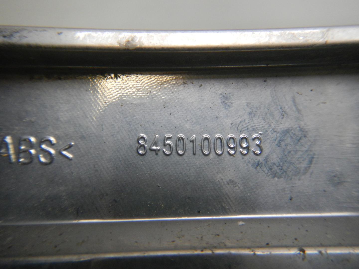 Молдинг переднего бампера левый