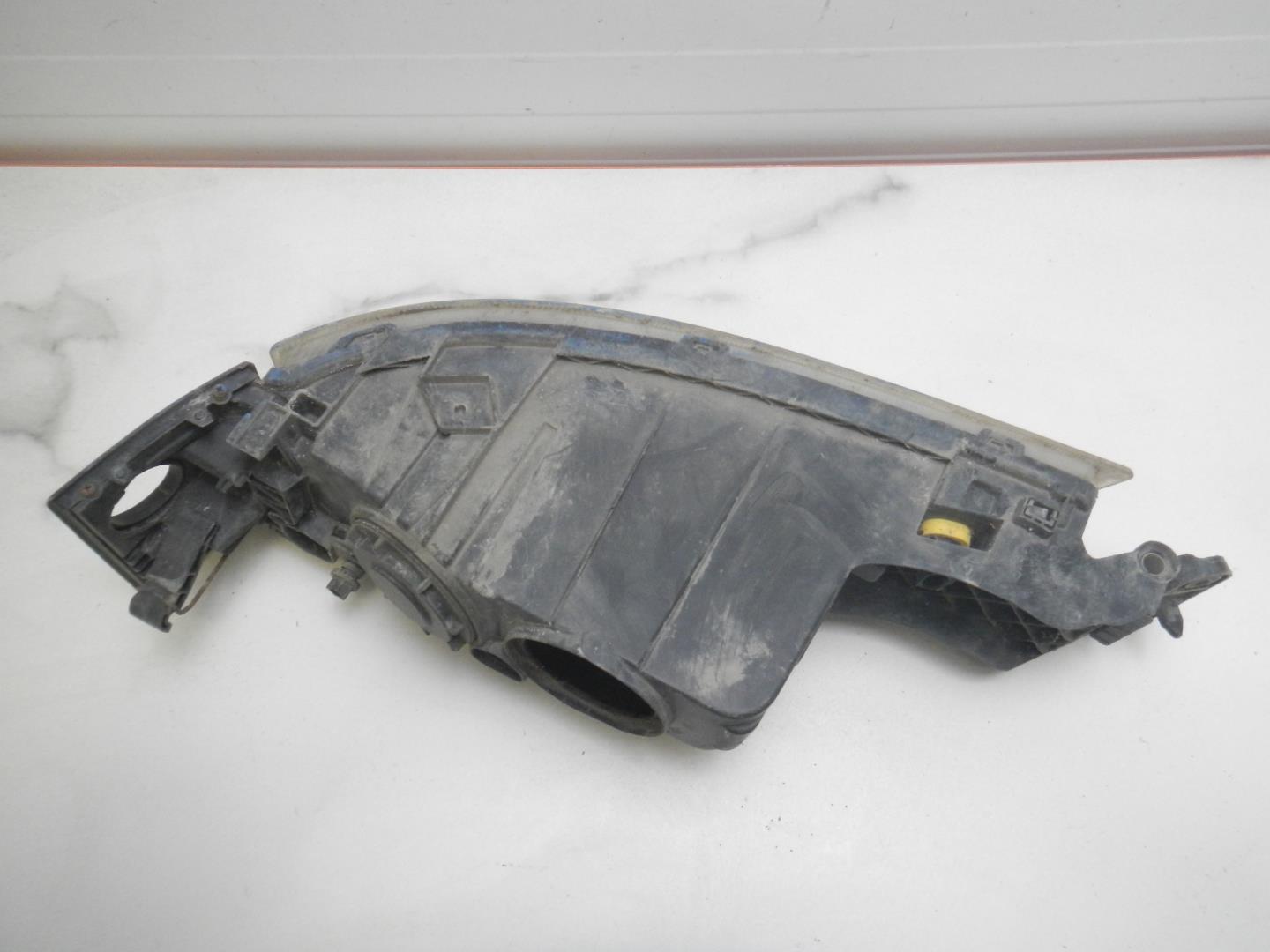 Фара противотуманная правая