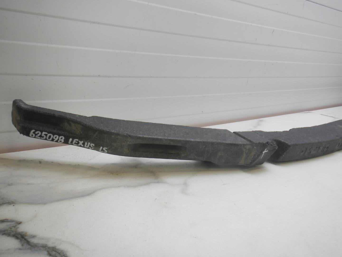 Наполнитель переднего бампера