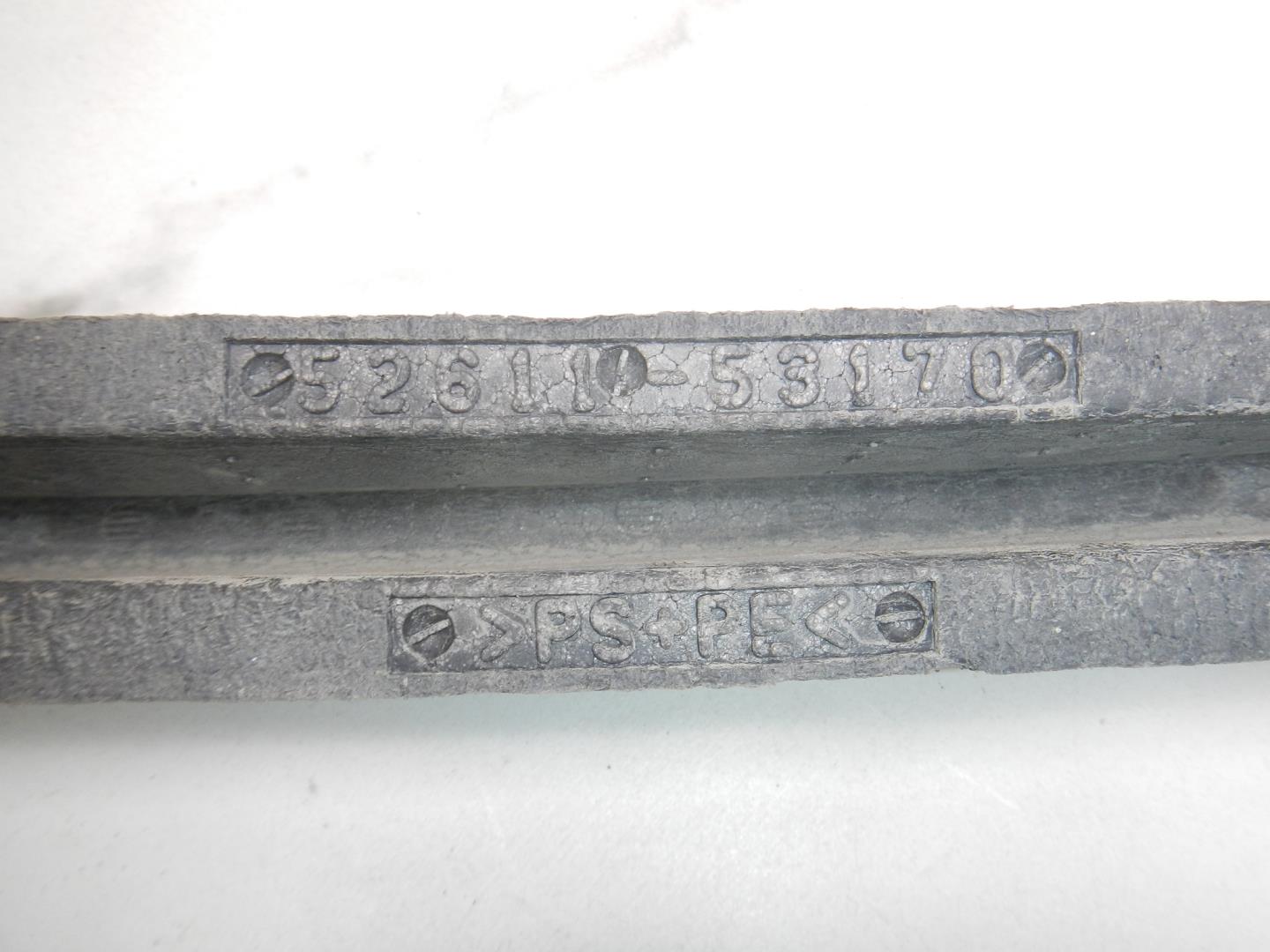 Наполнитель переднего бампера