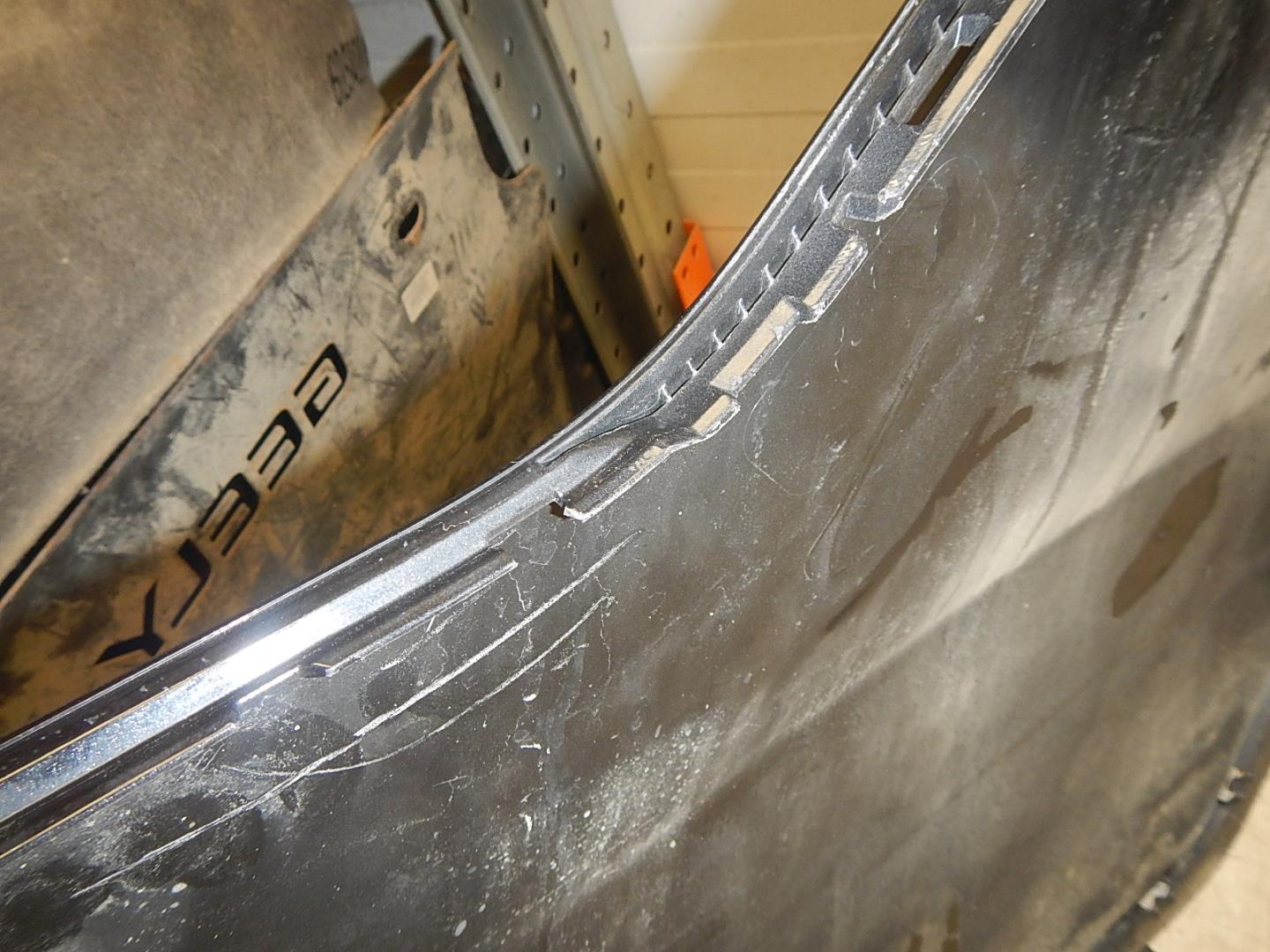 Бампер задний