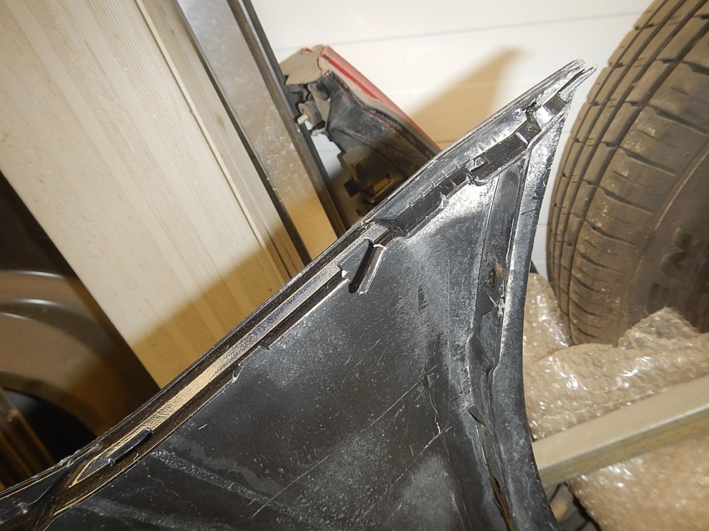 Бампер задний