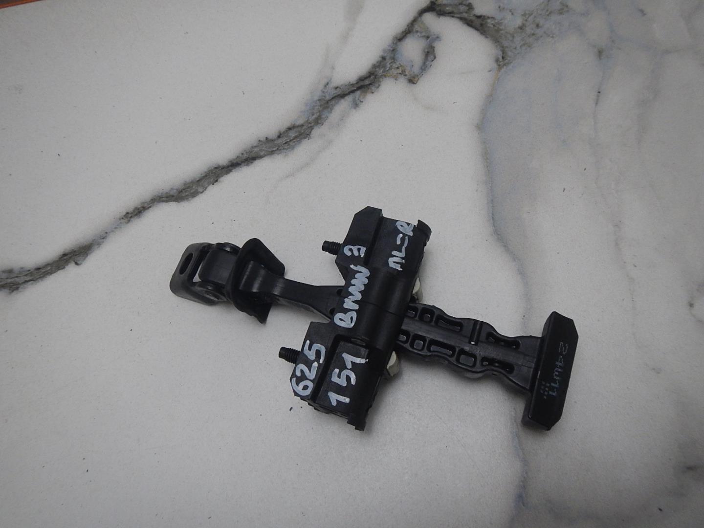 Ограничитель двери