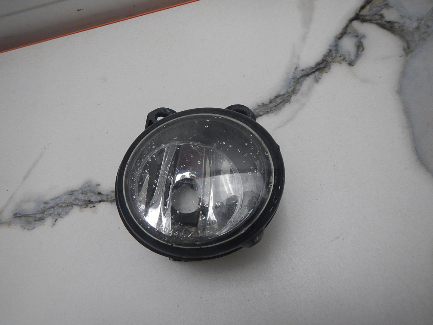 Фара противотуманная левая