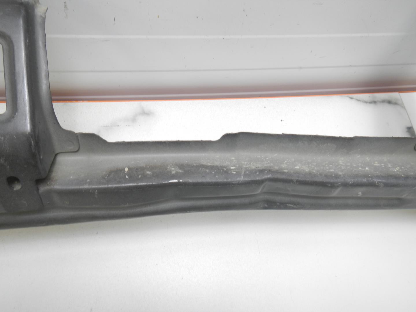 Усилитель заднего бампера