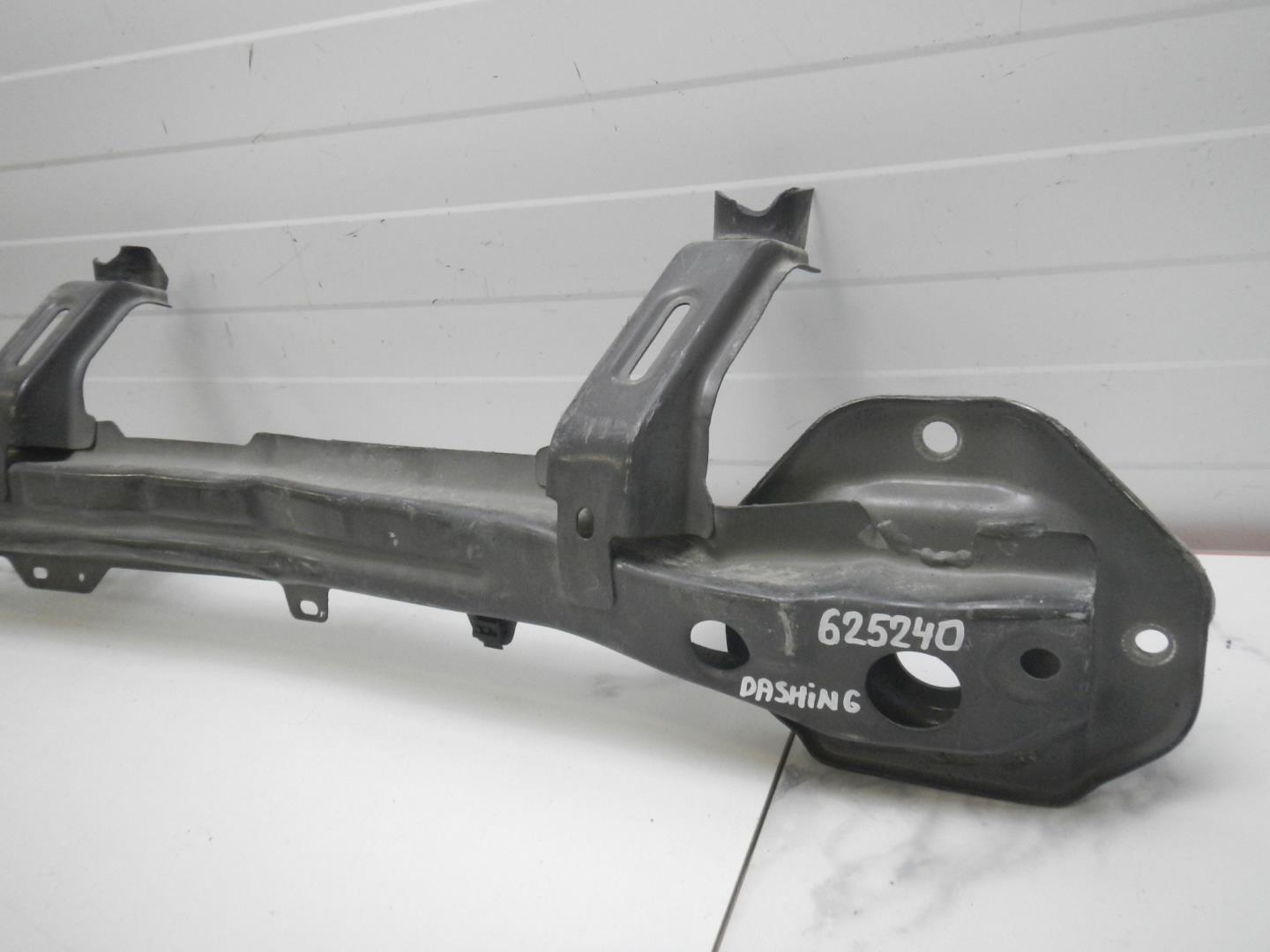 Усилитель заднего бампера