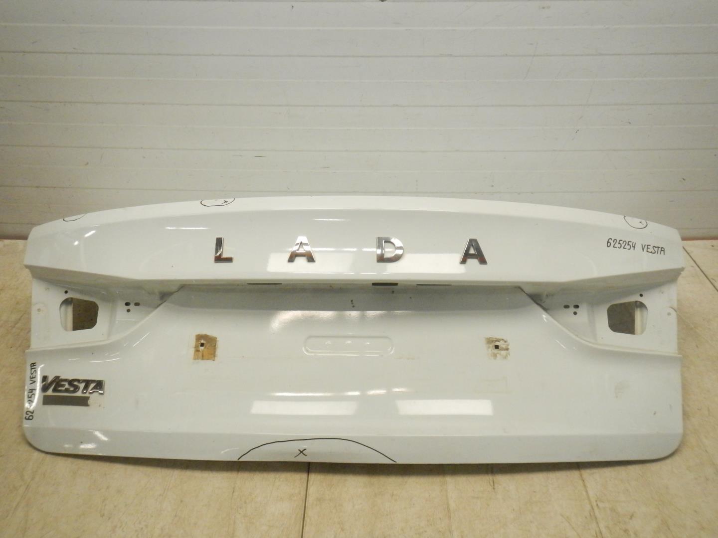 Крышка багажника