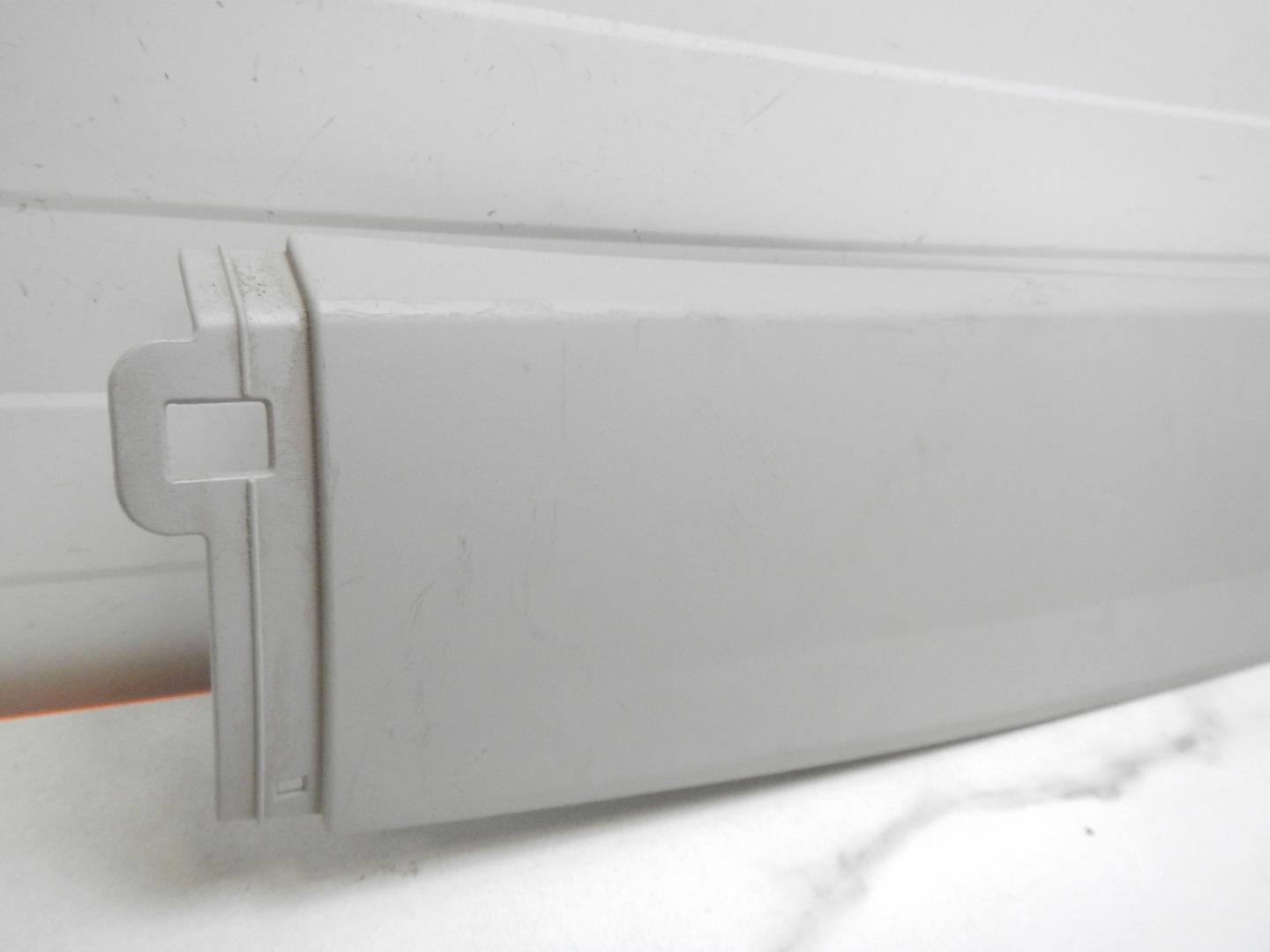 Обшивка двери багажника