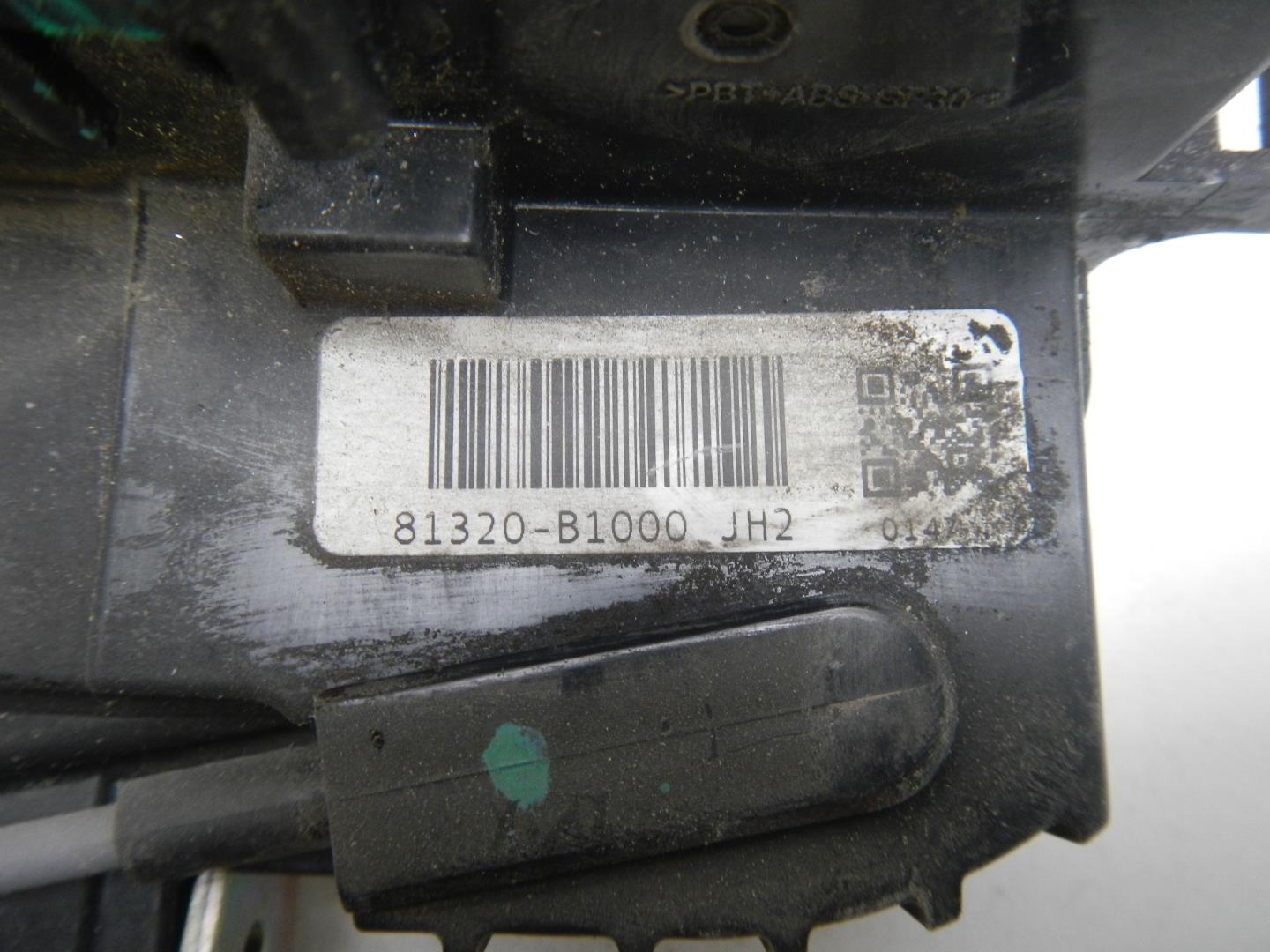 Замок двери передней правой