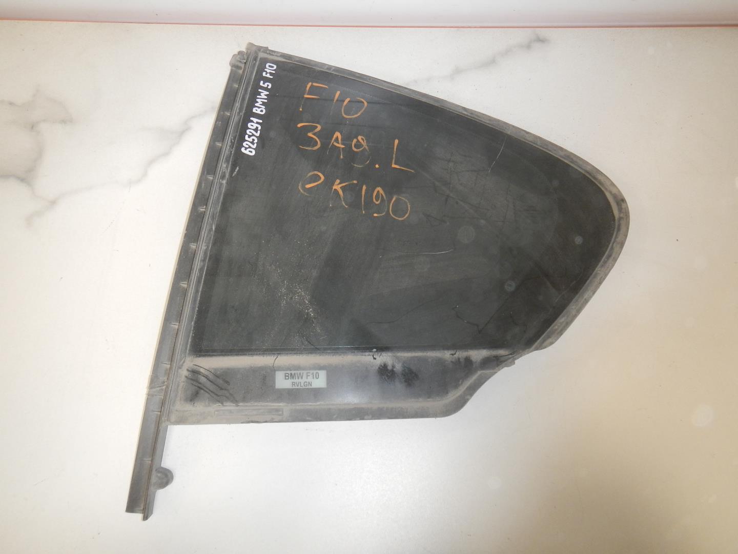 Стекло кузовное глухое левое