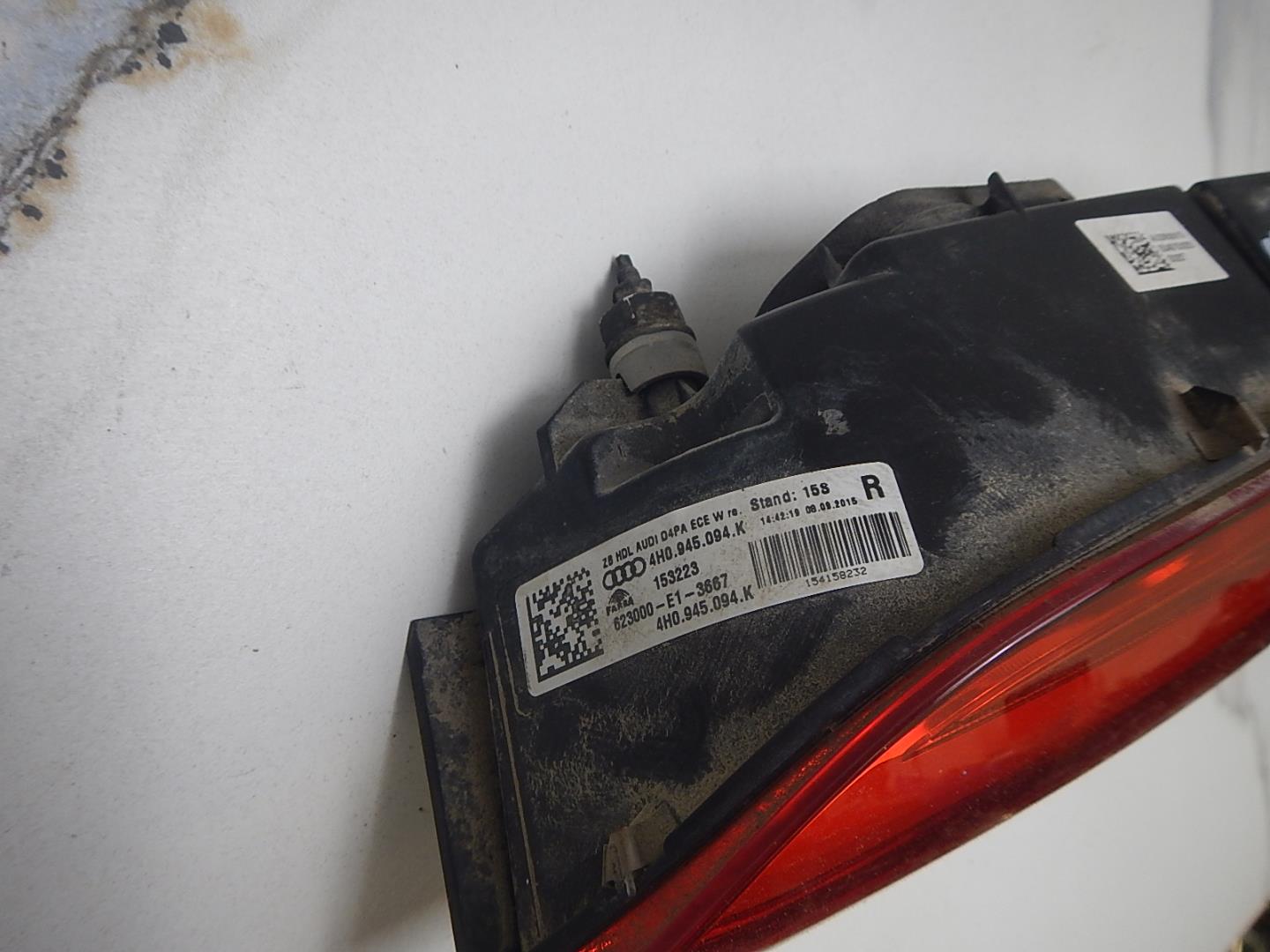 Фонарь задний внутренний правый