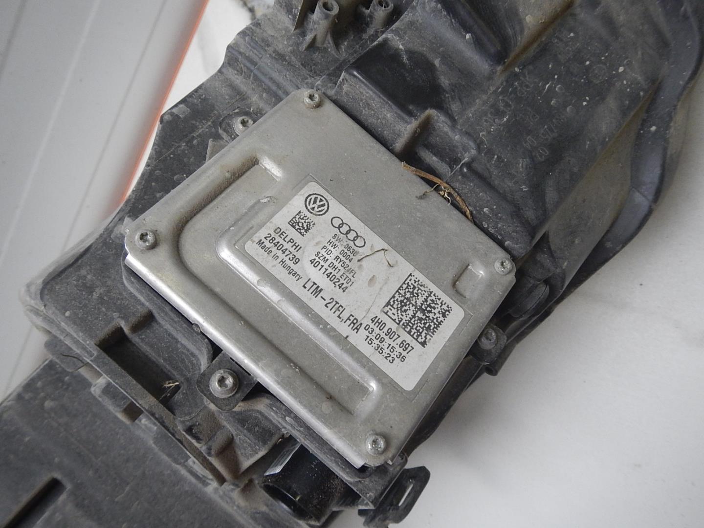 Фара правая