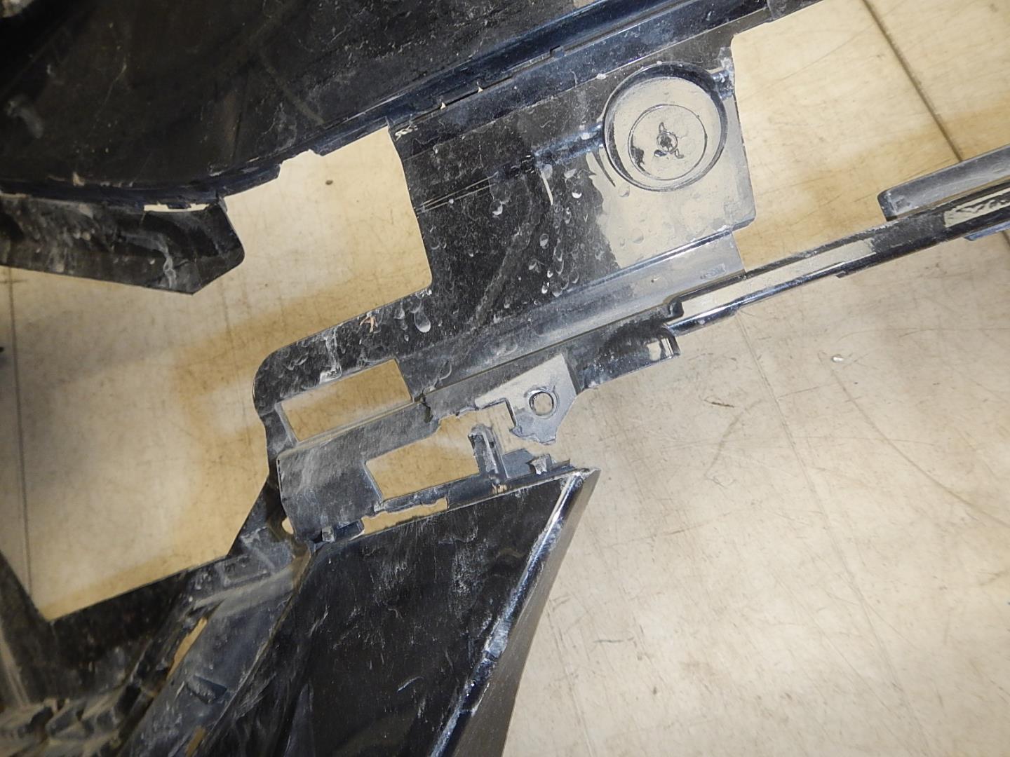 Бампер передний