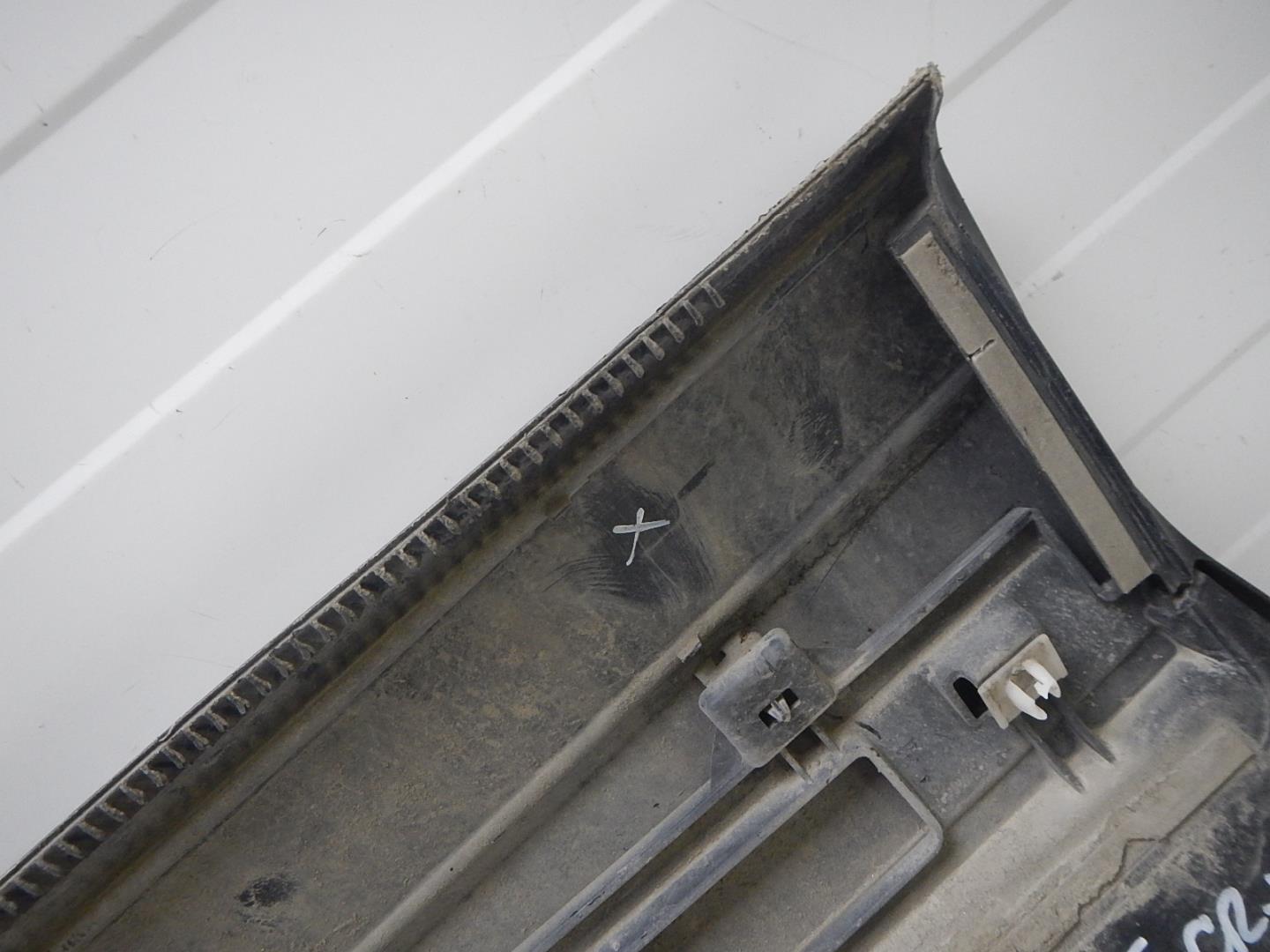 Молдинг передней правой двери