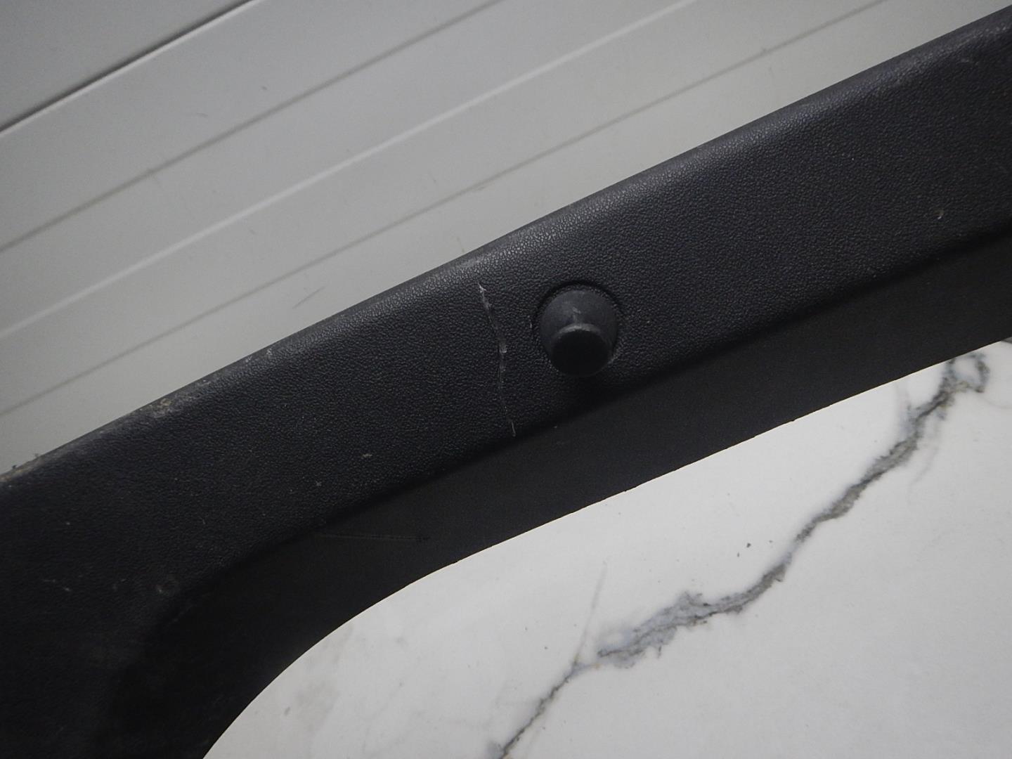 Обшивка двери багажника