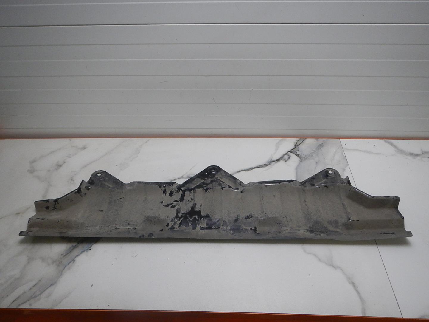 Кронштейн заднего бампера