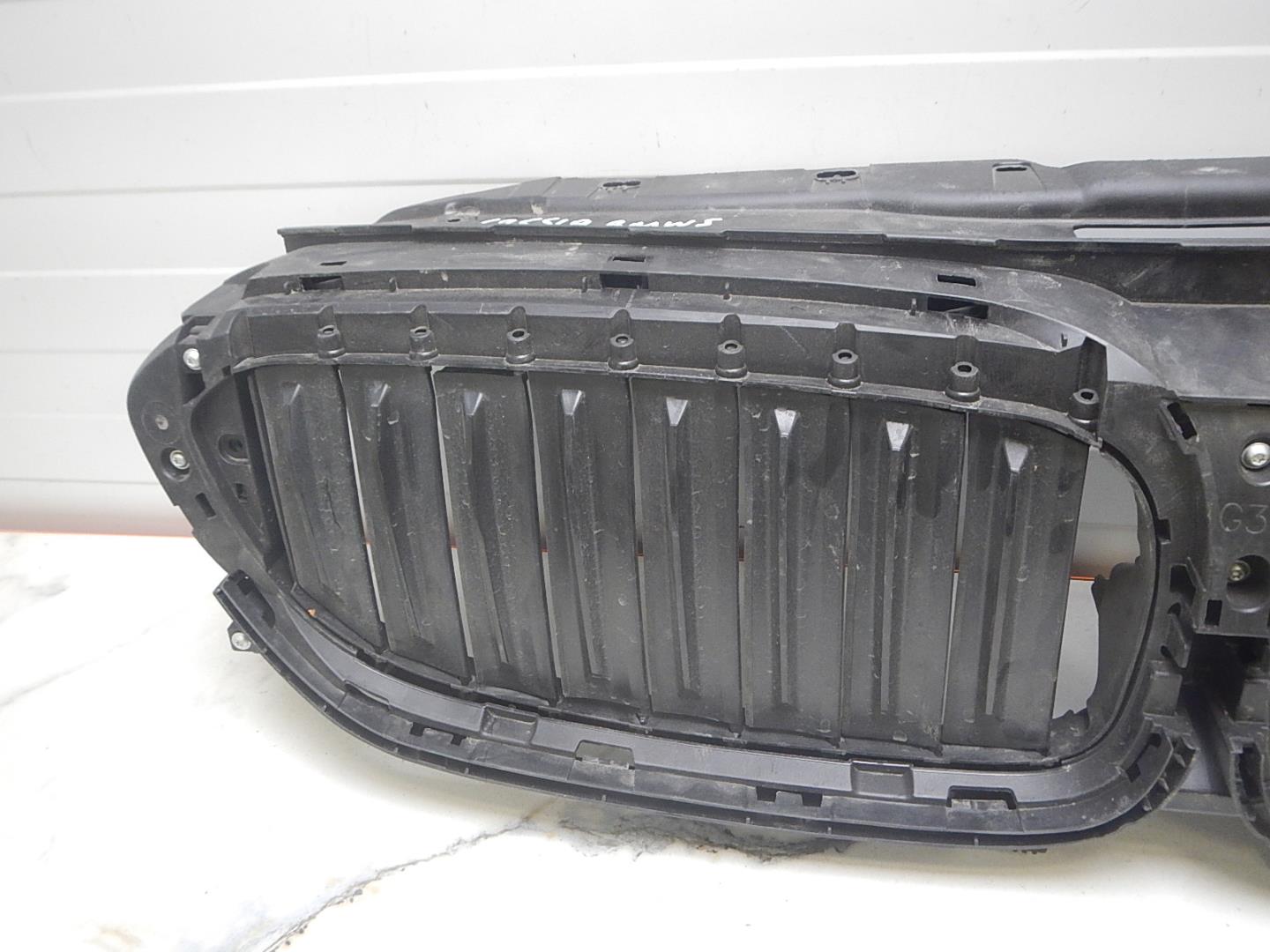 Решетка радиатора