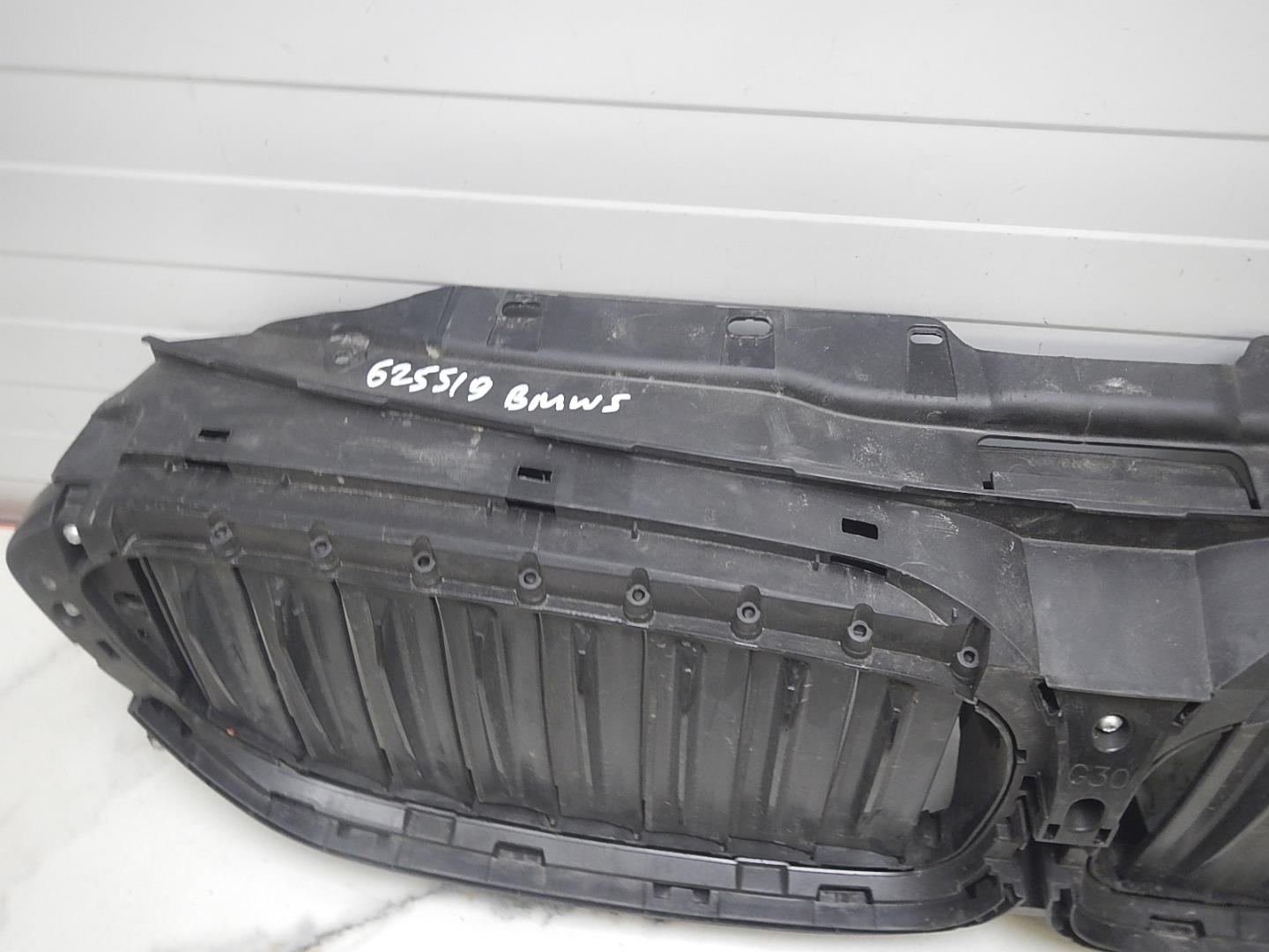 Решетка радиатора