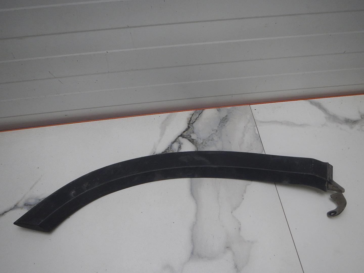 Накладка двери задней правой