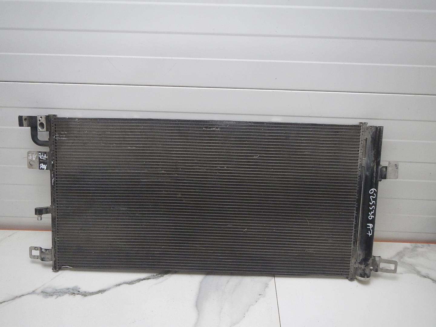 Радиатор кондиционера / конденсер
