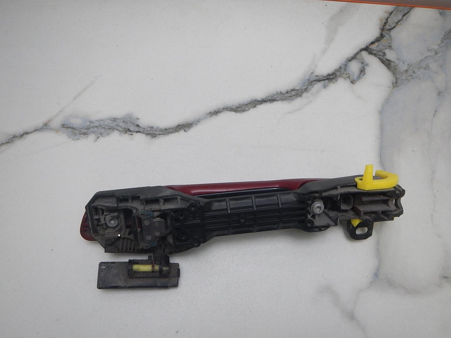 Ручка двери задней наружная правая