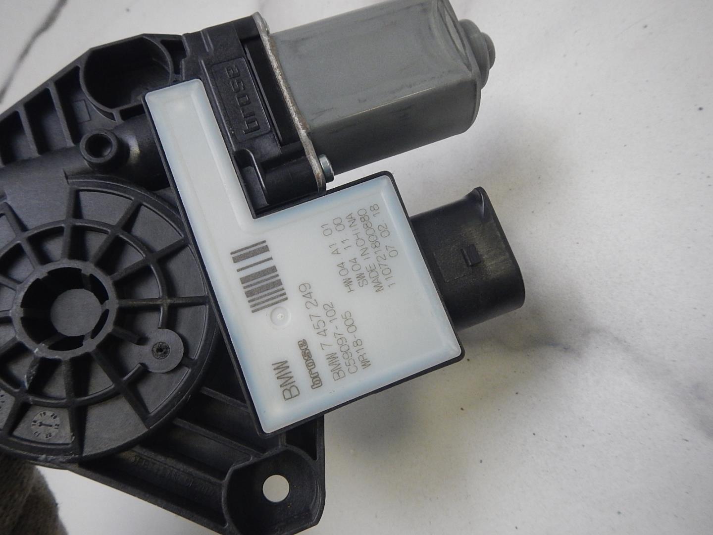 Моторчик стеклоподъемника