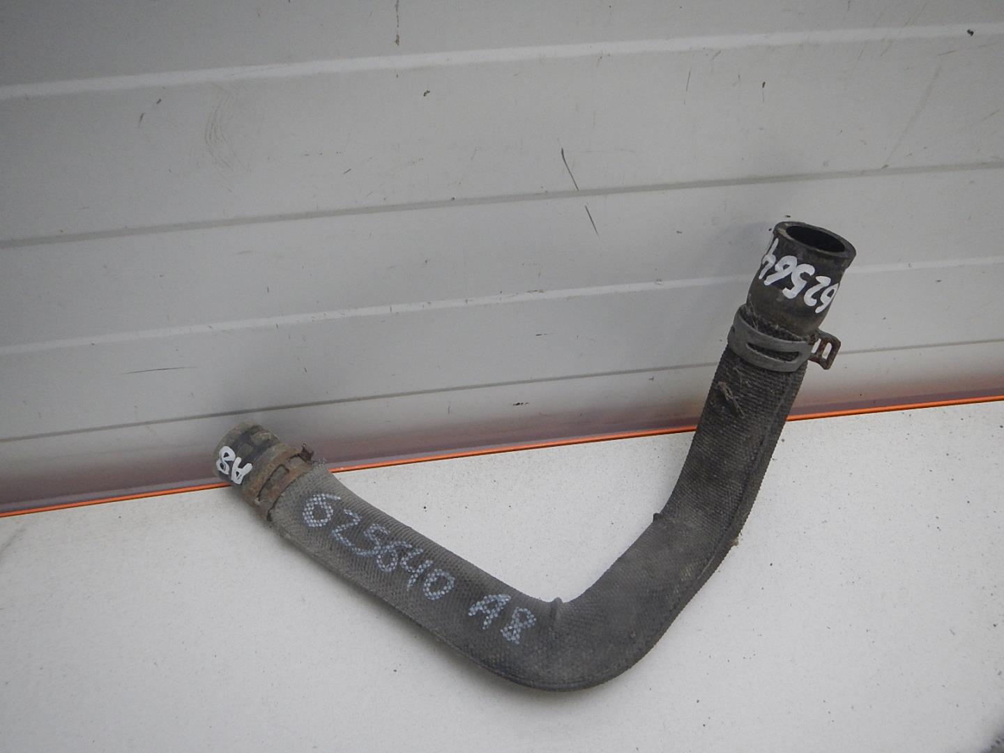 Шланг системы охлаждения