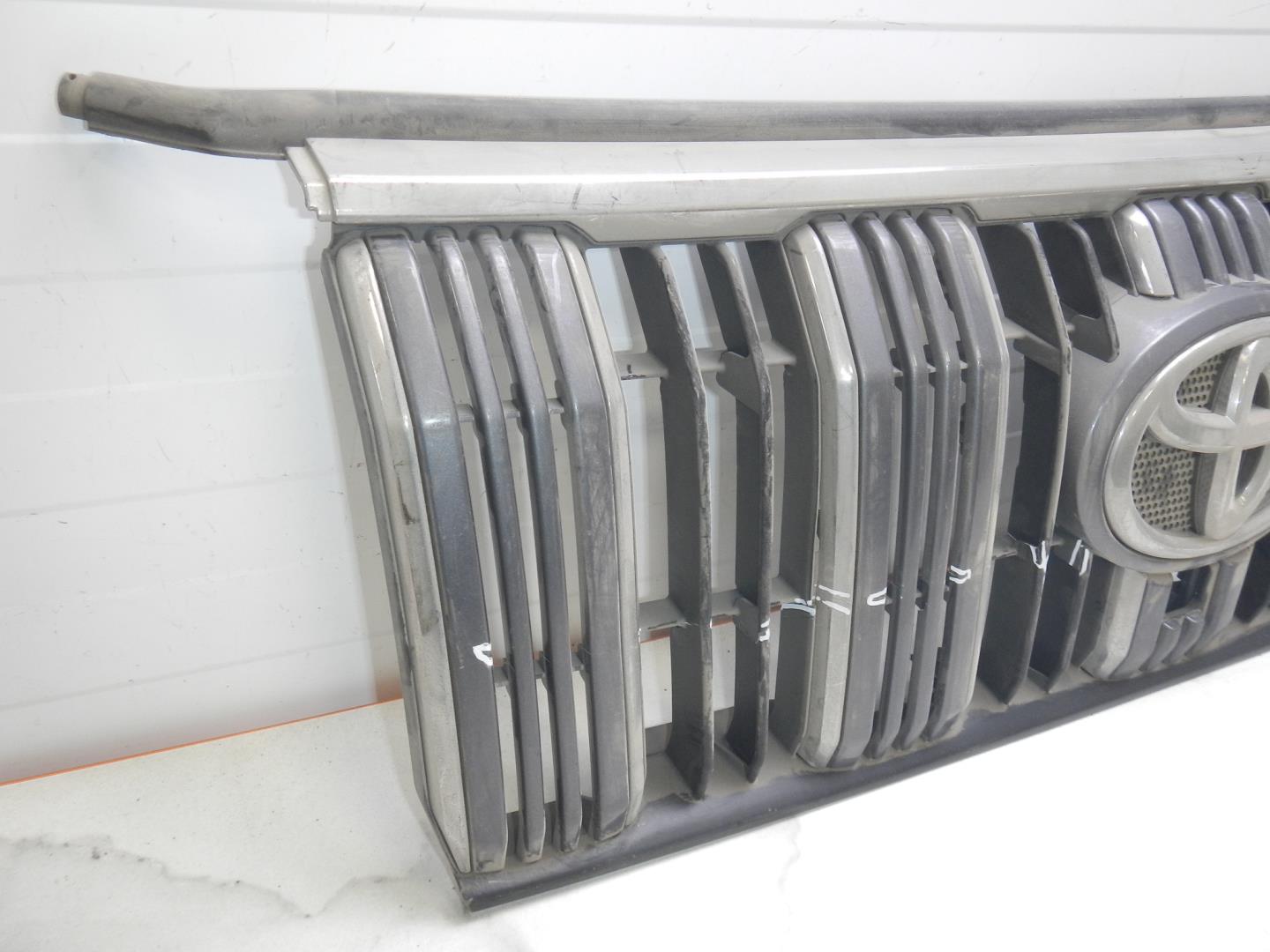 Решетка радиатора