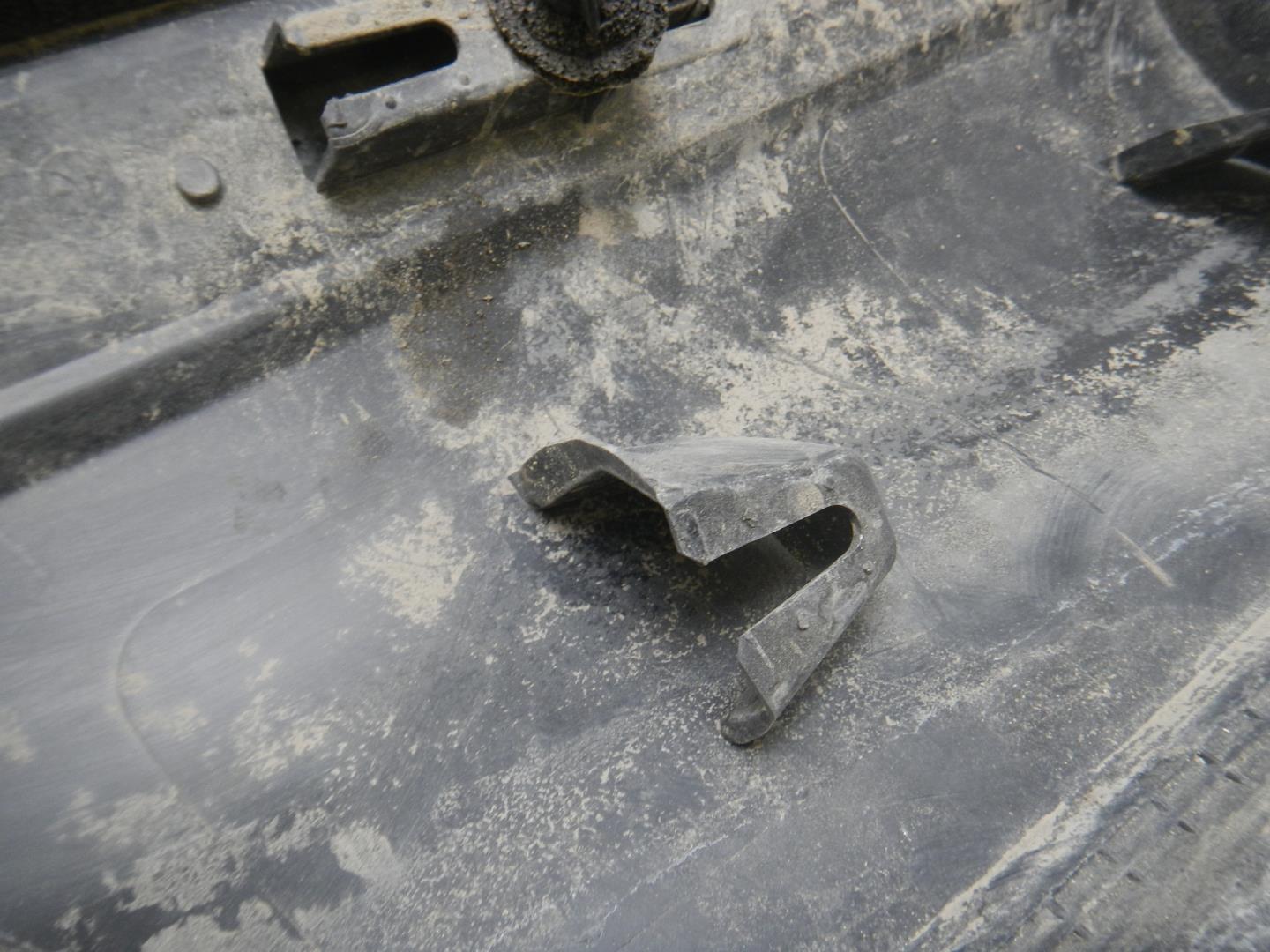 Молдинг передней правой двери