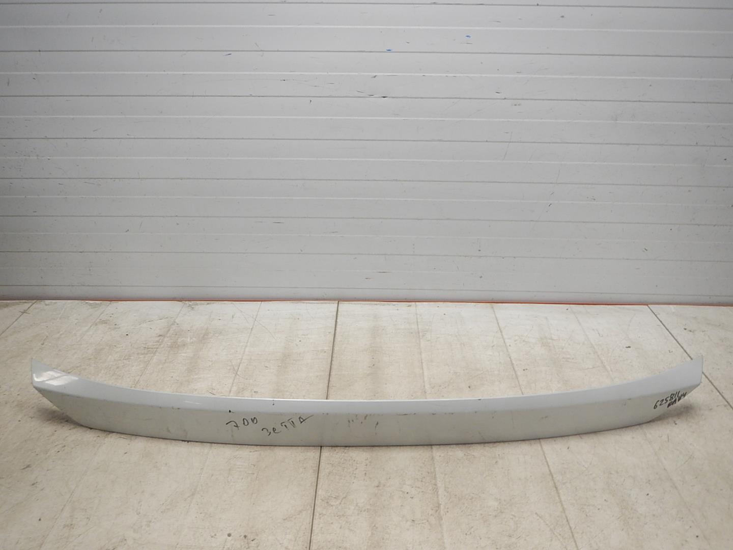 Накладка двери багажника