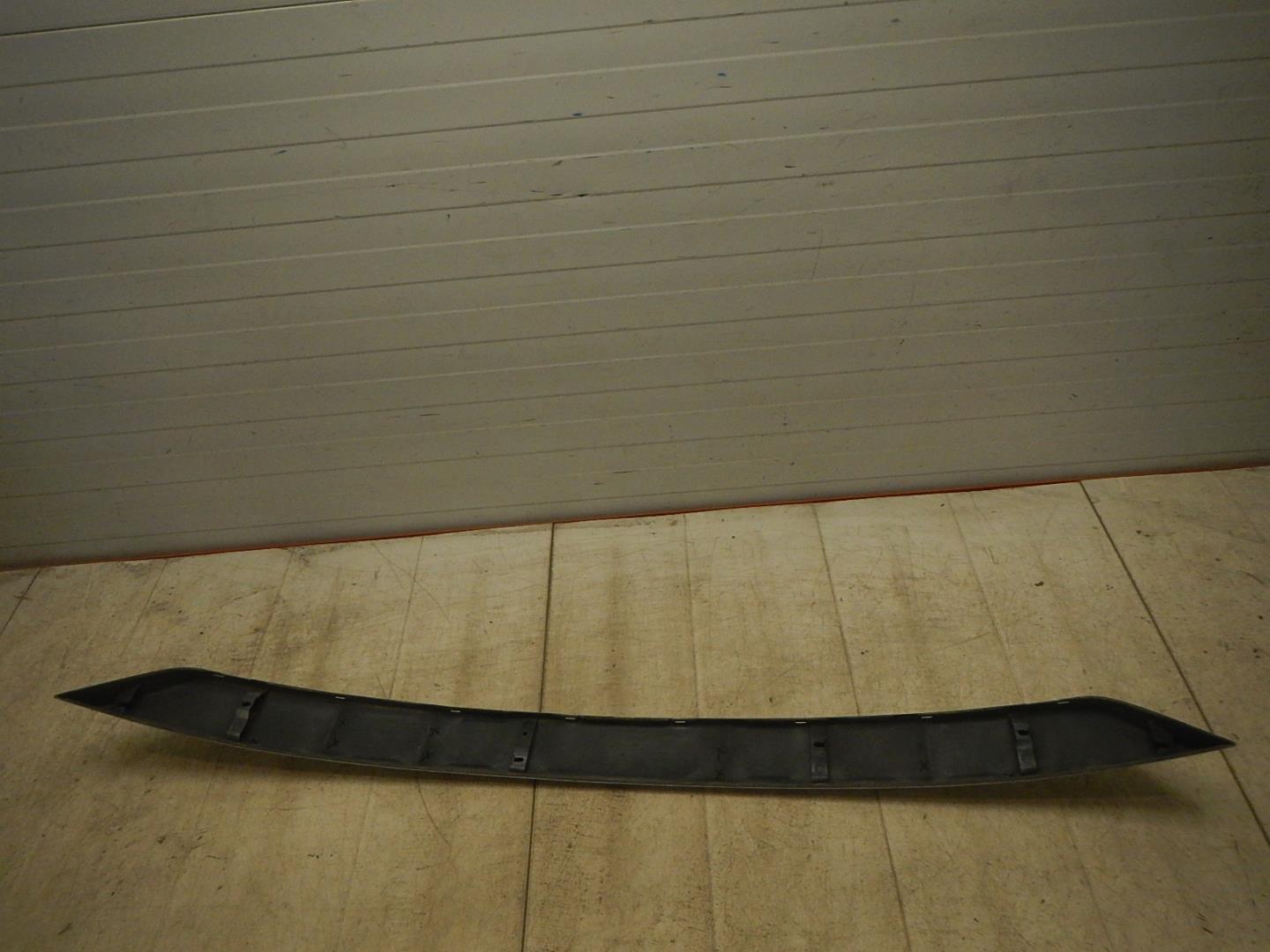 Накладка двери багажника