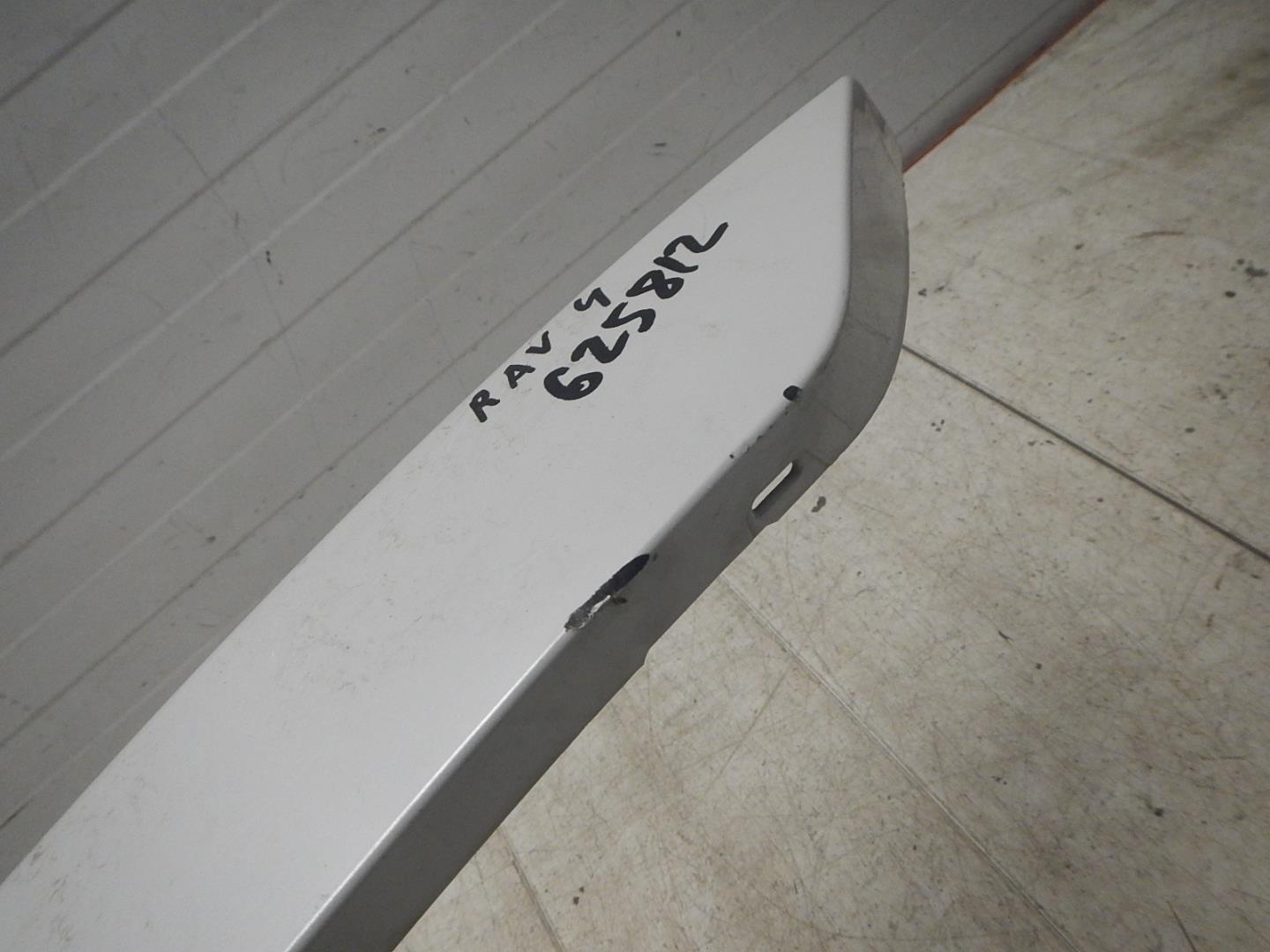 Накладка двери багажника