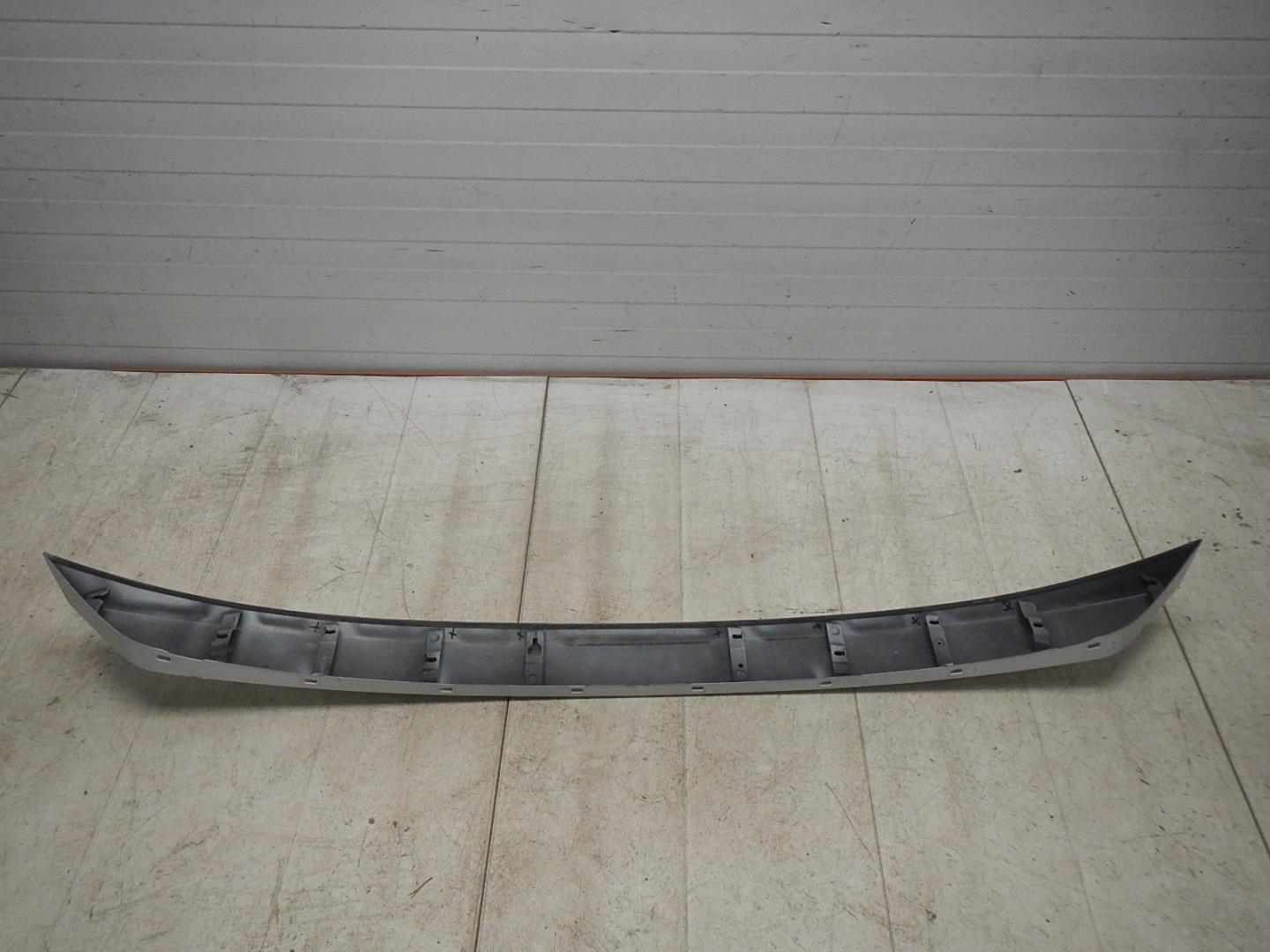 Накладка двери багажника