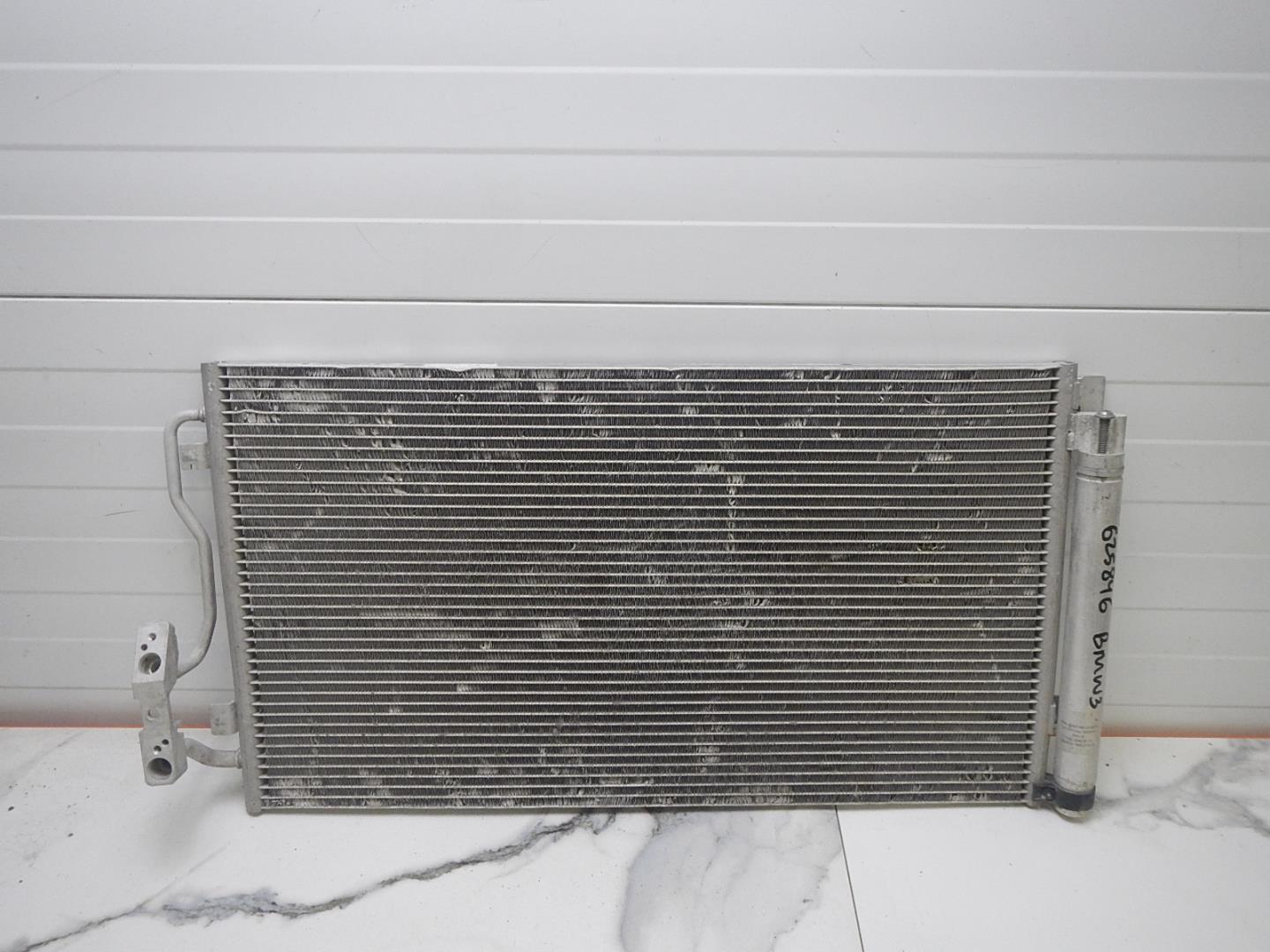 Радиатор кондиционера / конденсер
