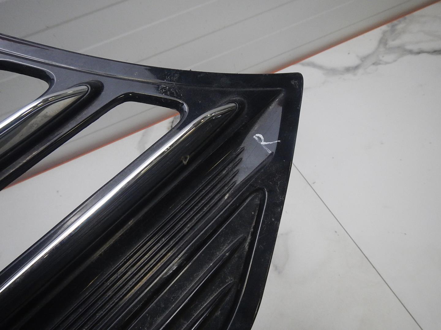 Решетка в бампер правая