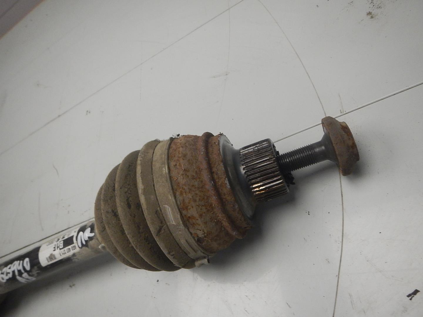 Полуось передняя правая