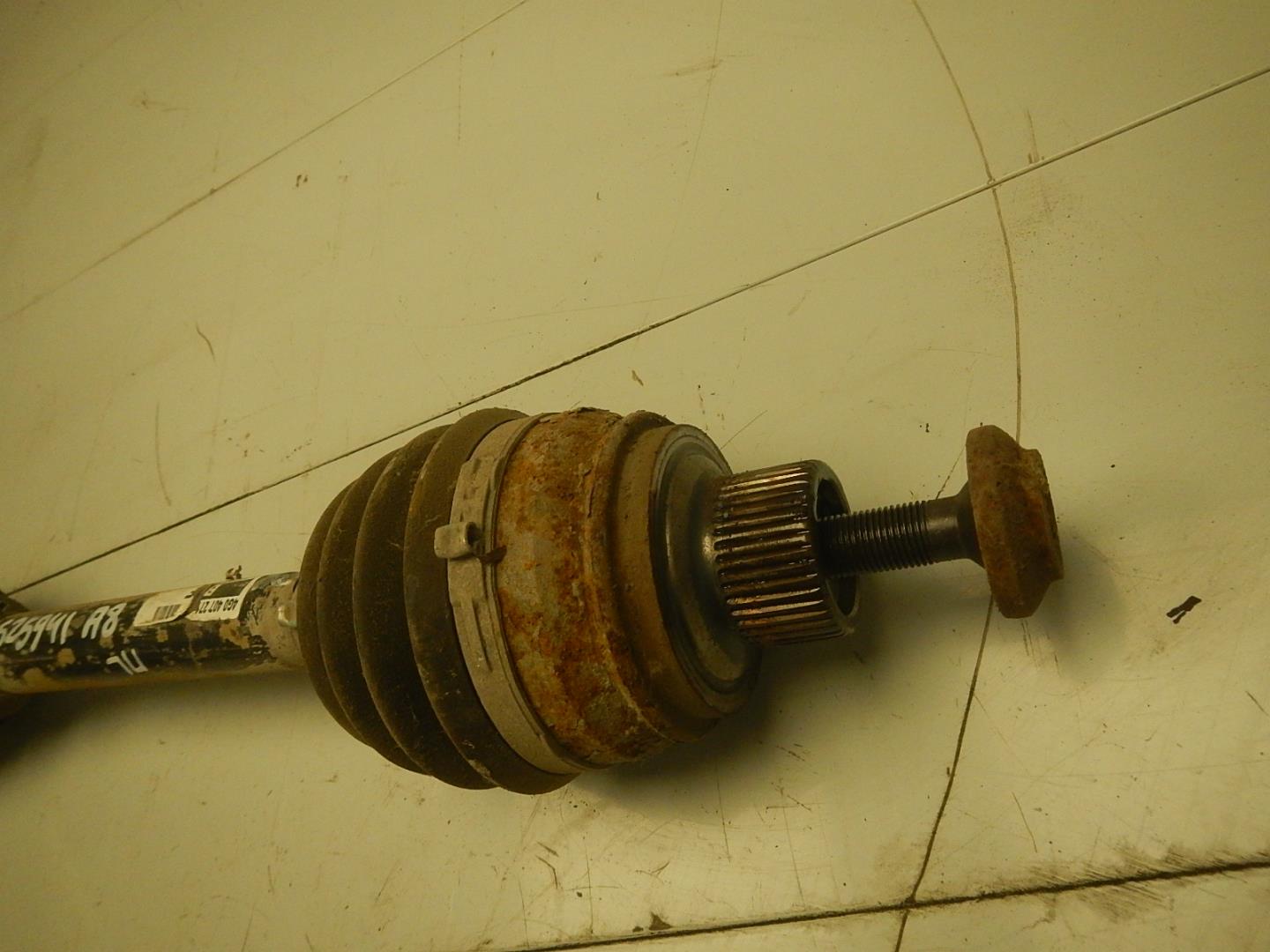 Полуось передняя левая