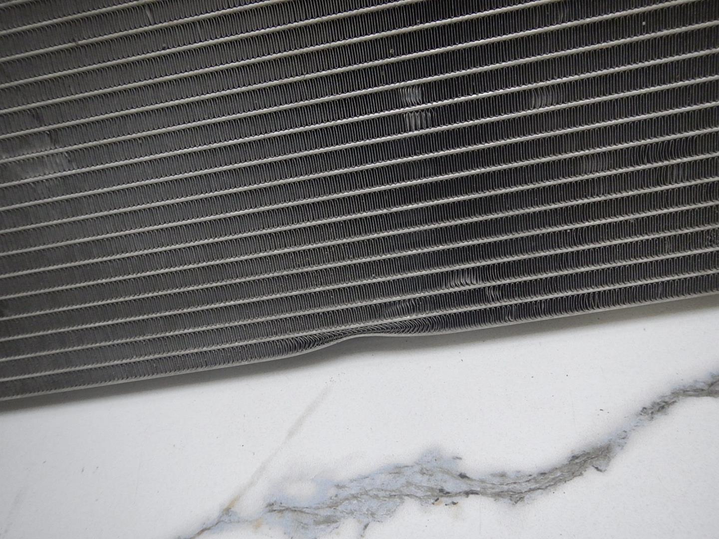 Радиатор кондиционера / конденсер