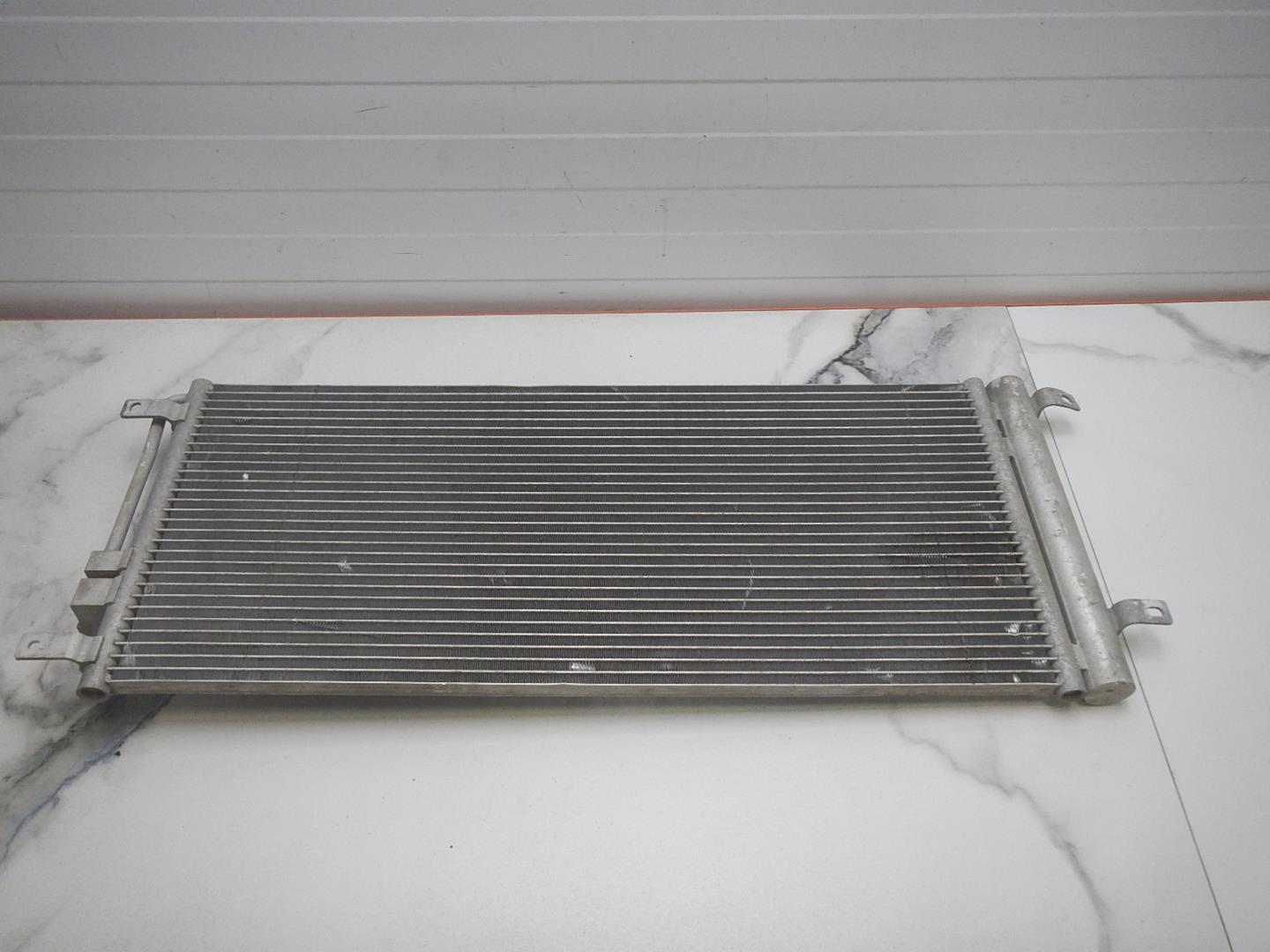 Радиатор кондиционера / конденсер